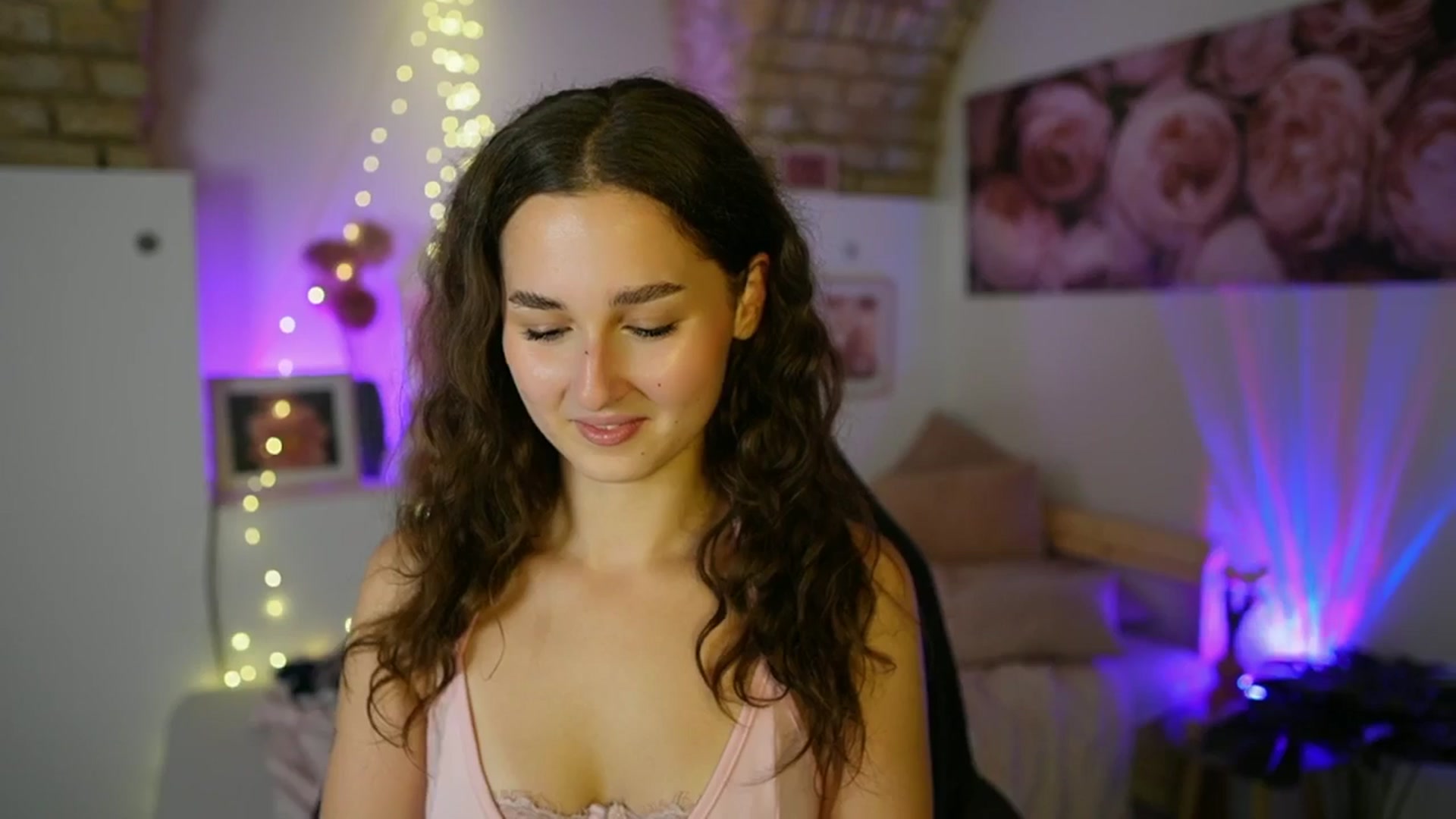 Gallery image thumbnail from Anita_Grey_'s myfreecams stream on, 07/06/2025, 19:44 image 2 of 20