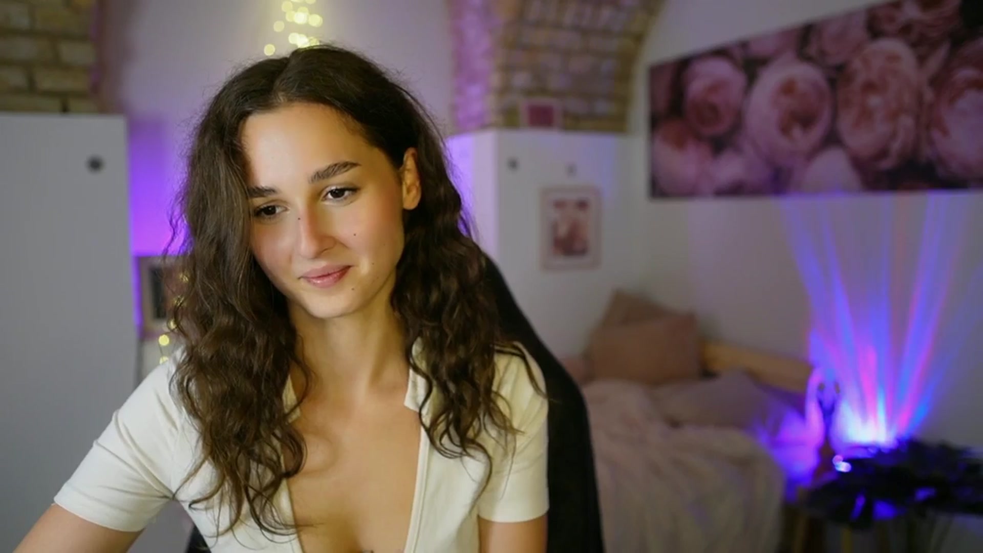 Gallery image thumbnail from Anita_Grey_'s myfreecams stream on, 07/06/2025, 20:58 image 18 of 20