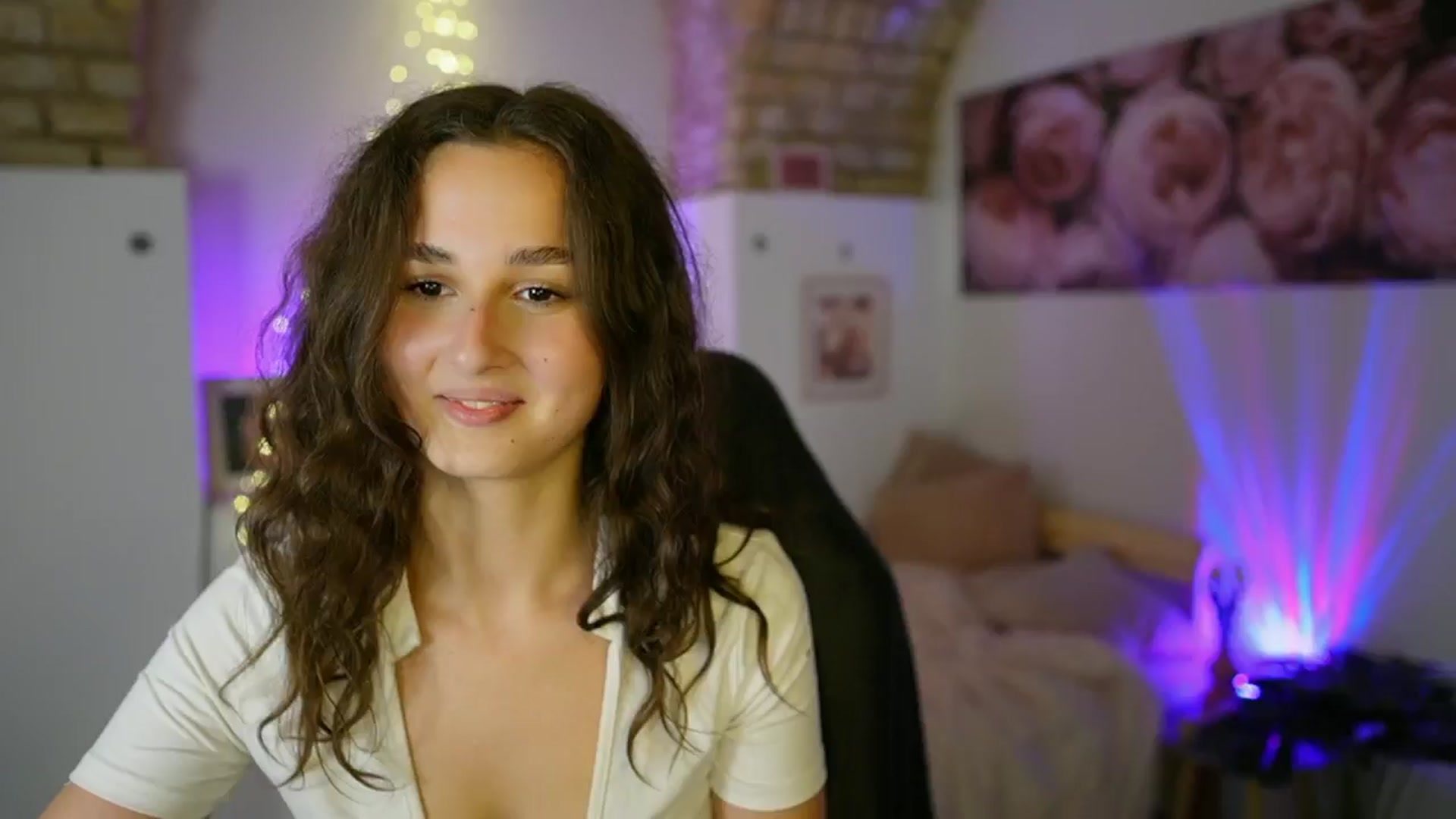 Gallery image thumbnail from Anita_Grey_'s myfreecams stream on, 07/06/2025, 20:58 image 5 of 20