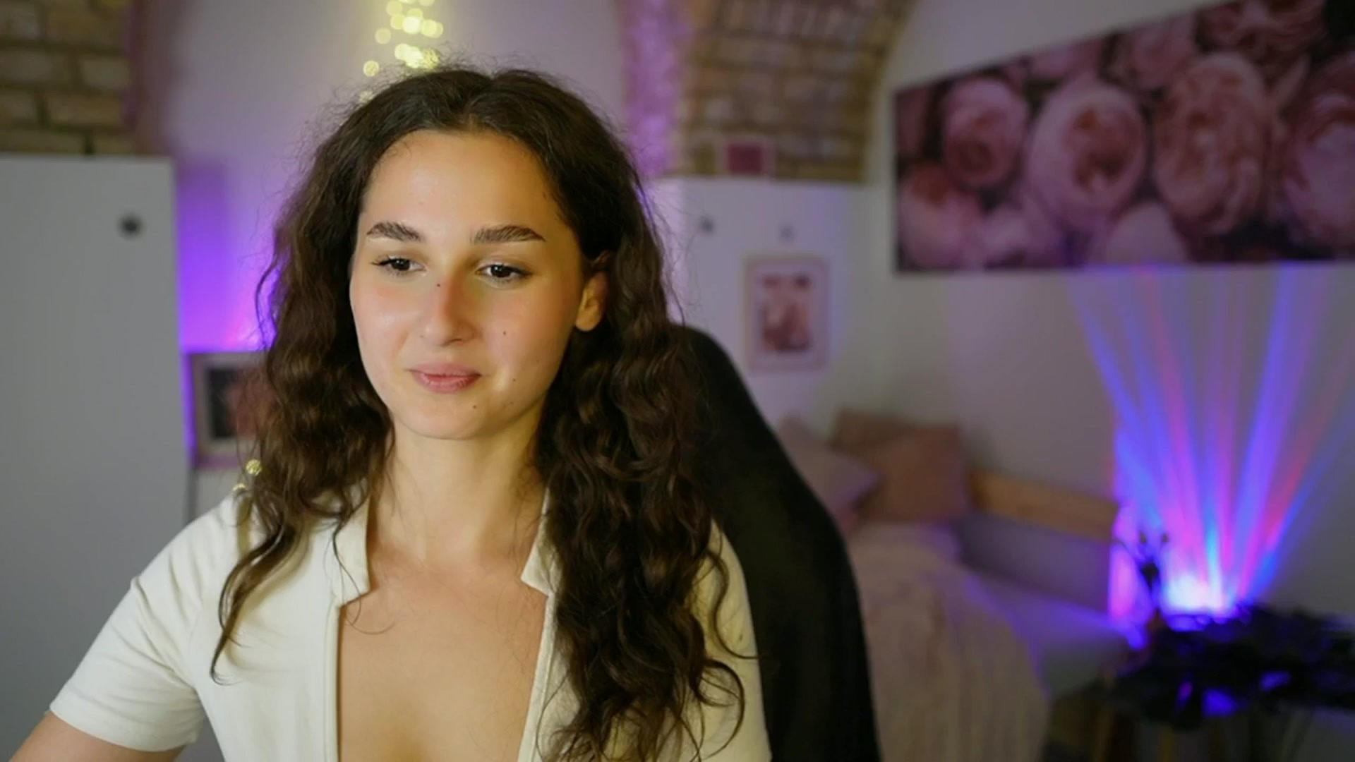 Gallery image thumbnail from Anita_Grey_'s myfreecams stream on, 07/06/2025, 23:24 image 13 of 20