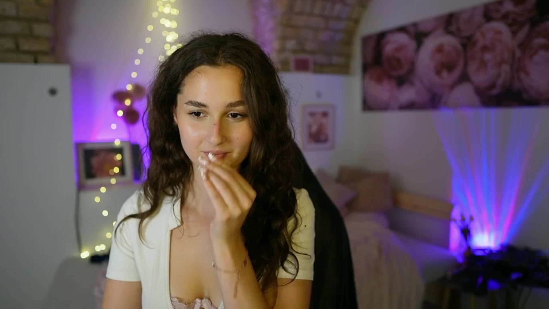 Gallery image thumbnail from Anita_Grey_'s myfreecams stream on, 07/06/2025, 23:24 image 7 of 20