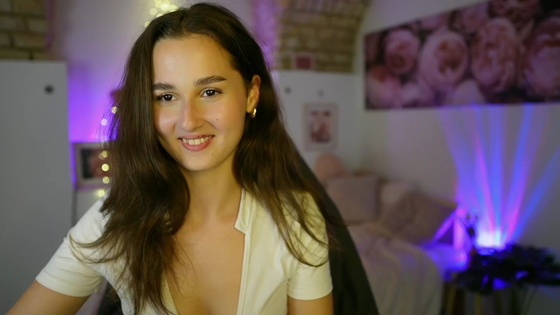 Gallery image thumbnail from Anita_Grey_'s myfreecams stream on, 07/07/2025, 22:19 image 9 of 20