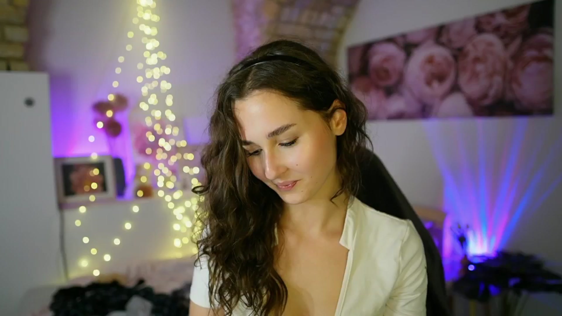 Gallery image thumbnail from Anita_Grey_'s myfreecams stream on, 07/12/2025, 21:30 image 12 of 20