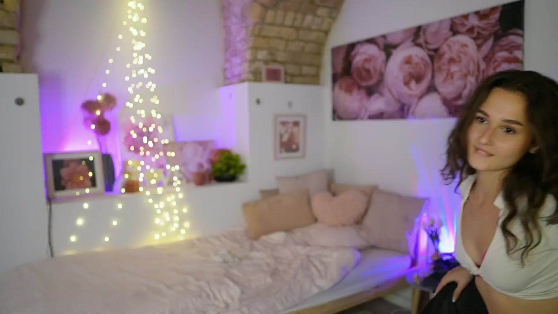 Gallery image thumbnail from Anita_Grey_'s myfreecams stream on, 07/15/2025, 19:07 image 5 of 20