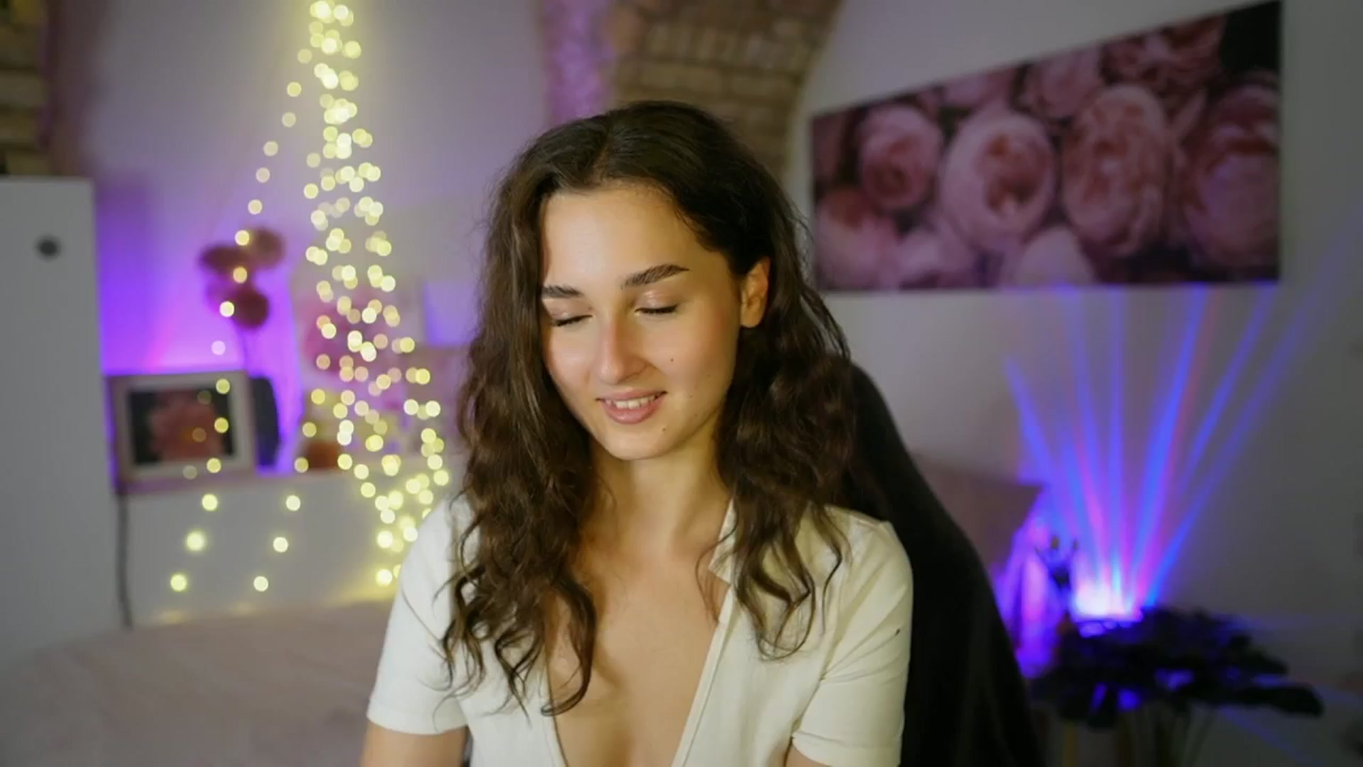 Gallery image thumbnail from Anita_Grey_'s myfreecams stream on, 07/15/2025, 19:07 image 19 of 20