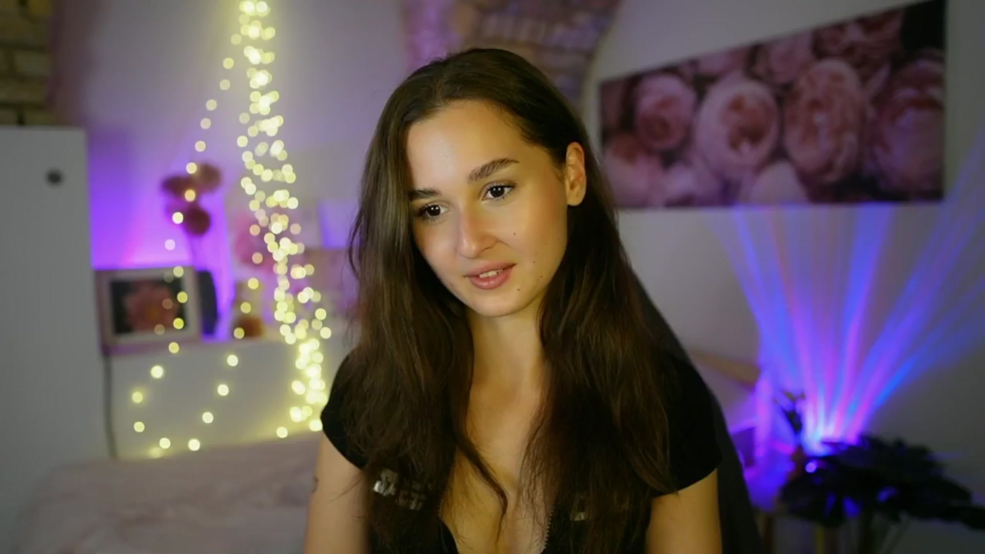 Gallery image thumbnail from Anita_Grey_'s myfreecams stream on, 07/20/2025, 19:22 image 18 of 20