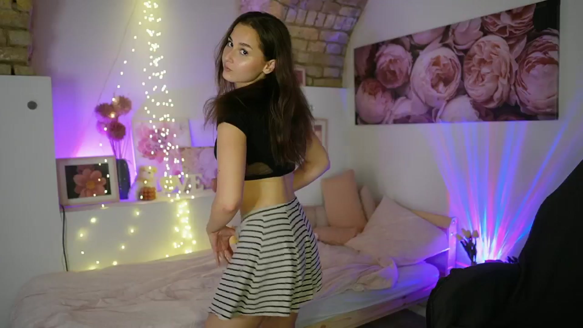 Gallery image thumbnail from Anita_Grey_'s myfreecams stream on, 07/20/2025, 19:22 image 16 of 20