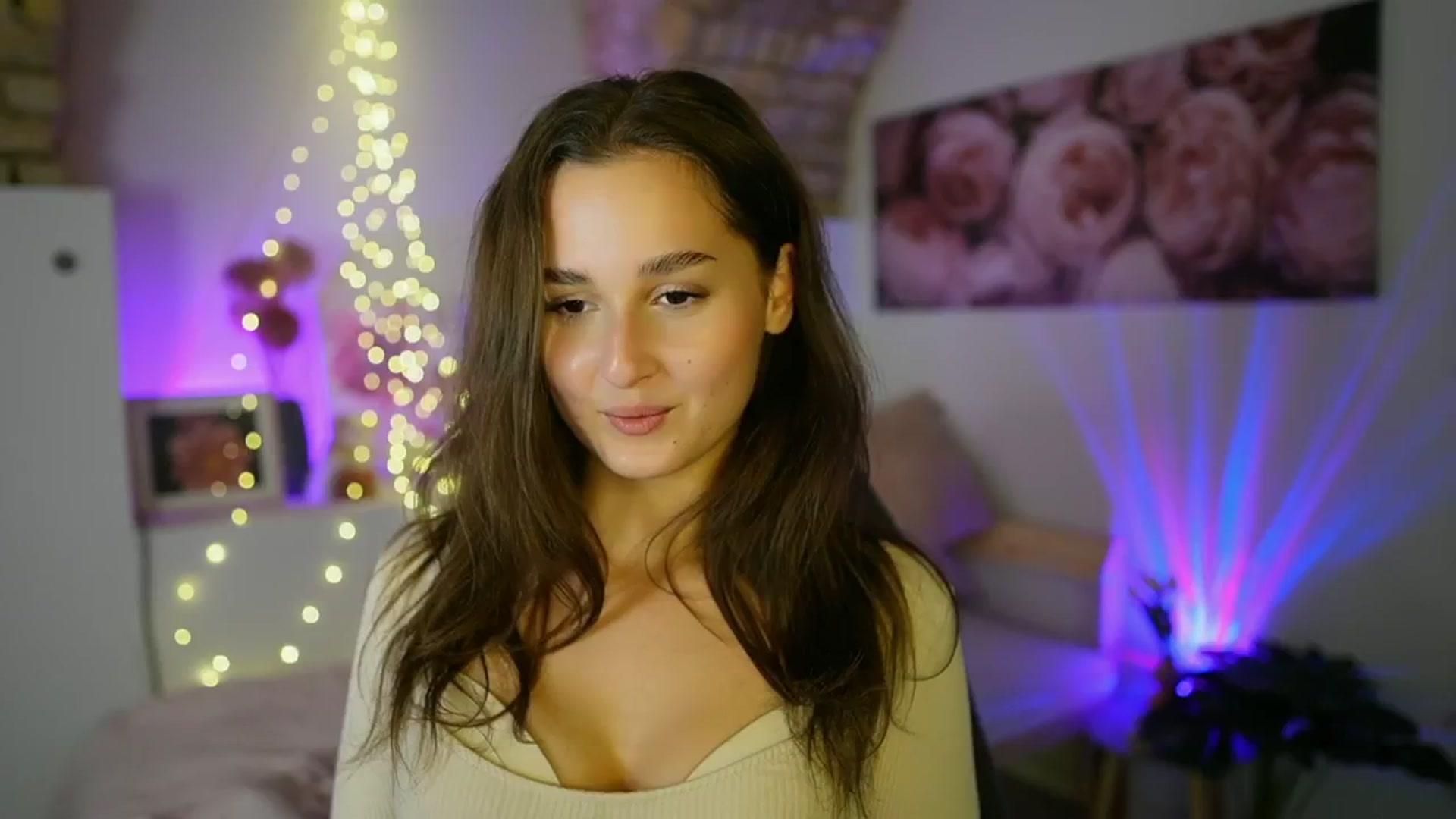 Gallery image thumbnail from Anita_Grey_'s myfreecams stream on, 07/21/2025, 21:14 image 13 of 20