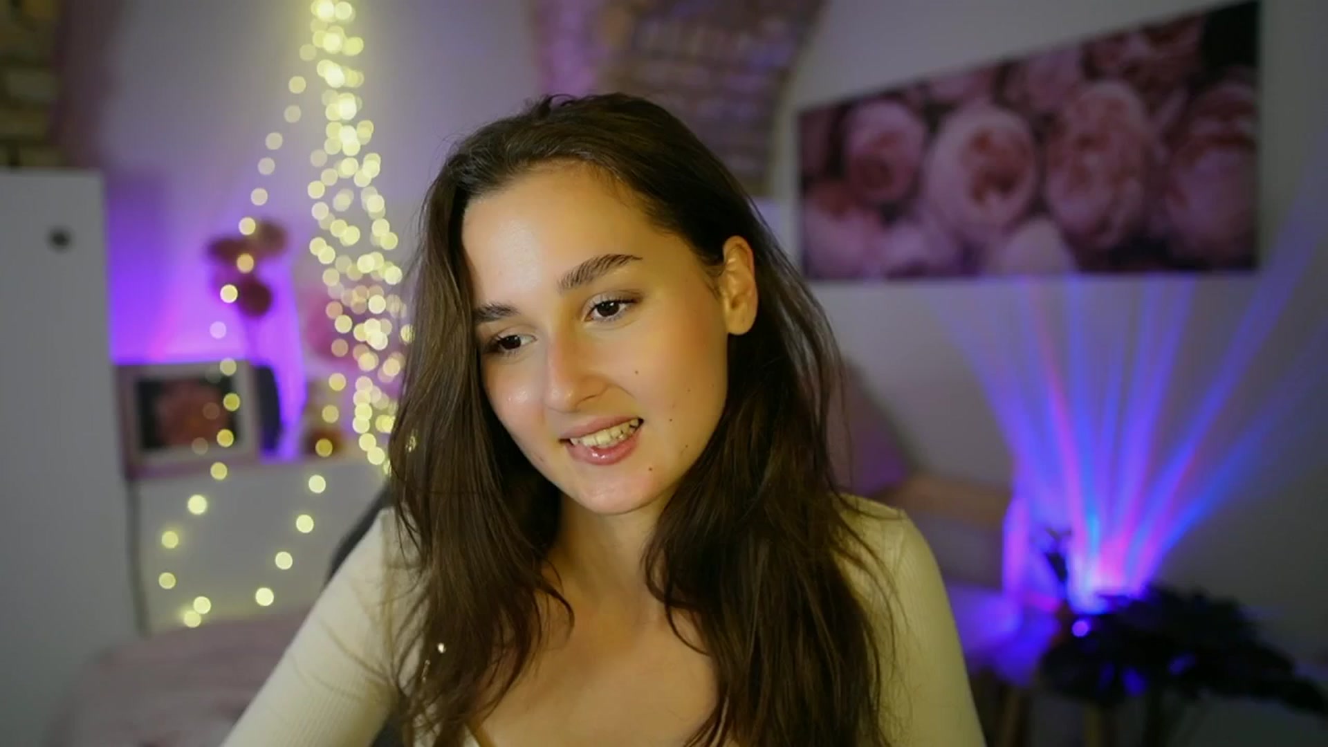 Gallery image thumbnail from Anita_Grey_'s myfreecams stream on, 07/21/2025, 22:29 image 5 of 20