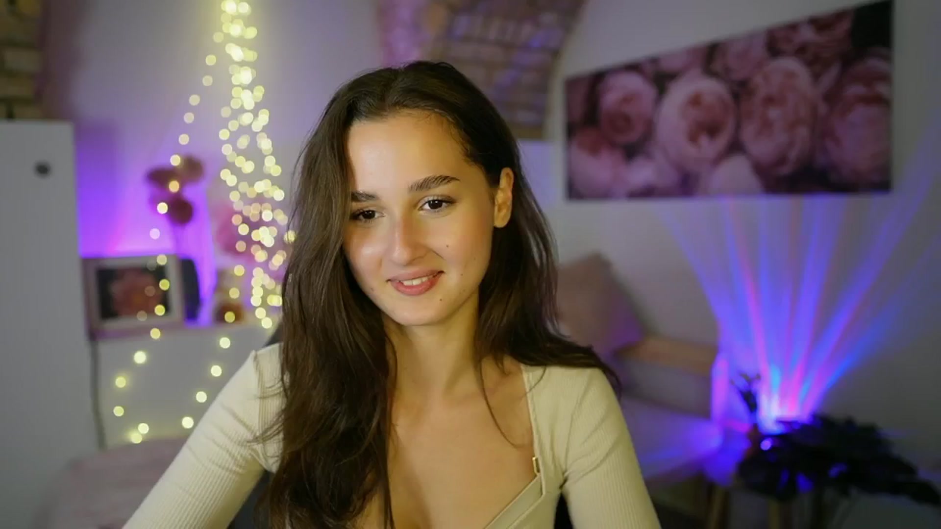 Gallery image thumbnail from Anita_Grey_'s myfreecams stream on, 07/21/2025, 22:29 image 1 of 20