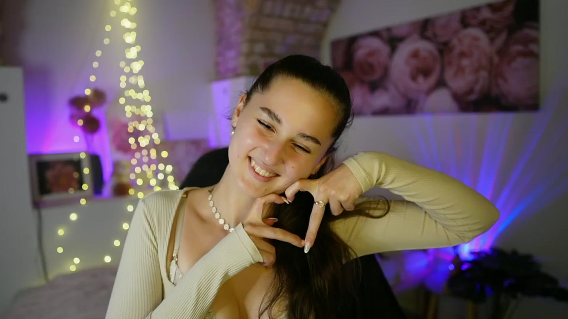 Gallery image thumbnail from Anita_Grey_'s myfreecams stream on, 07/22/2025, 23:27 image 10 of 20