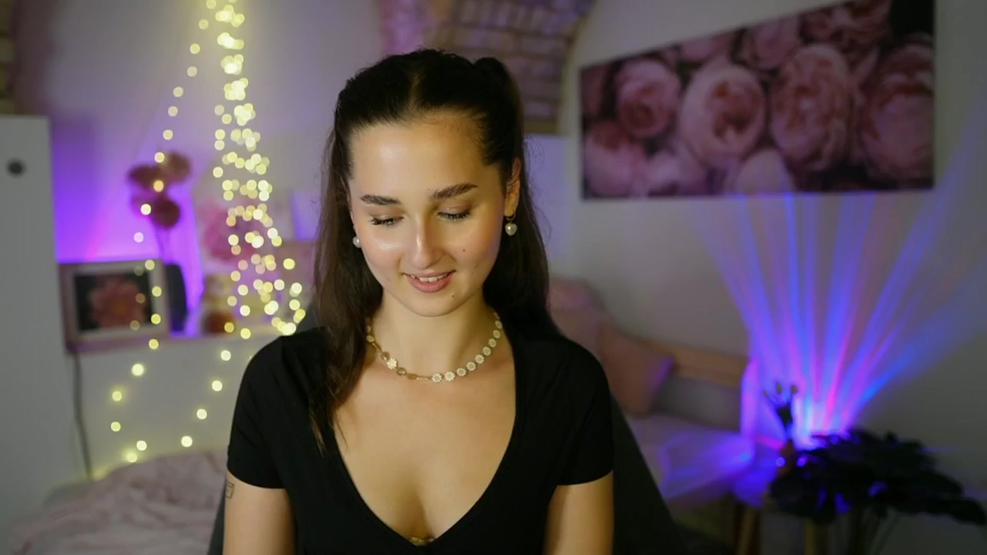 Gallery image thumbnail from Anita_Grey_'s myfreecams stream on, 07/23/2025, 20:40 image 13 of 20