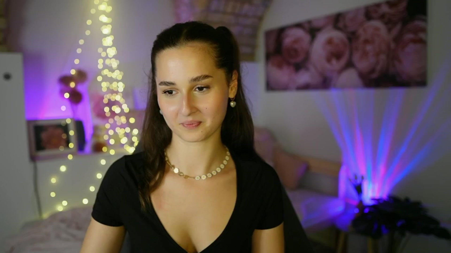 Gallery image thumbnail from Anita_Grey_'s myfreecams stream on, 07/23/2025, 20:40 image 17 of 20