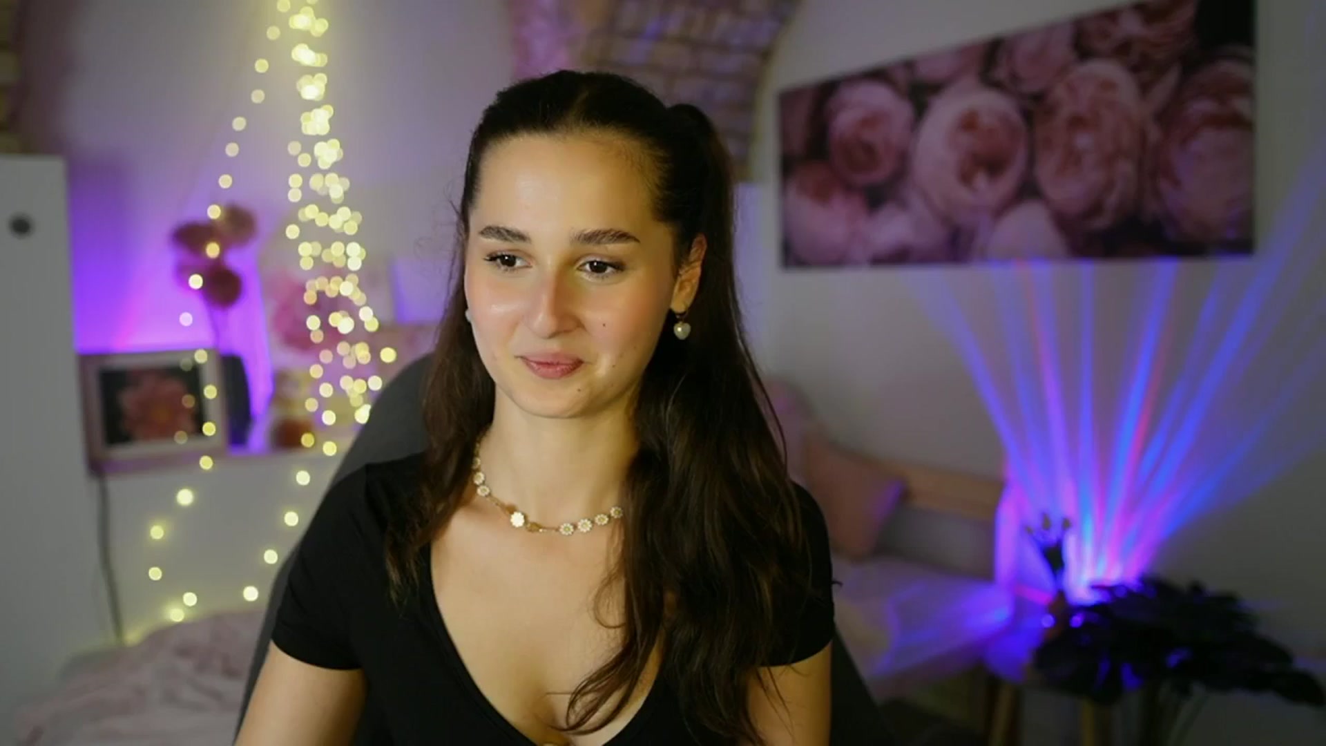 Gallery image thumbnail from Anita_Grey_'s myfreecams stream on, 07/23/2025, 20:40 image 8 of 20