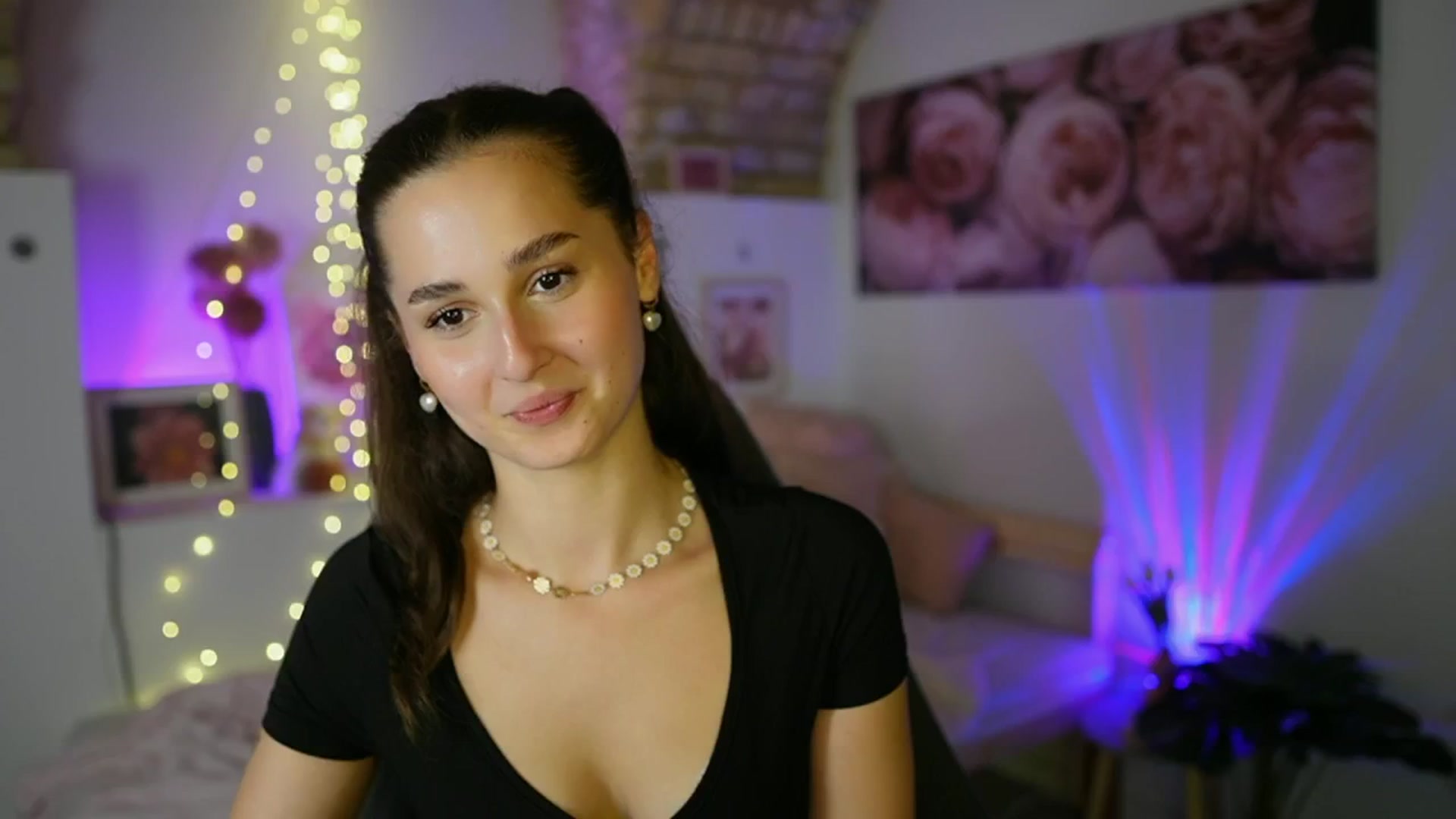 Gallery image thumbnail from Anita_Grey_'s myfreecams stream on, 07/23/2025, 20:40 image 1 of 20