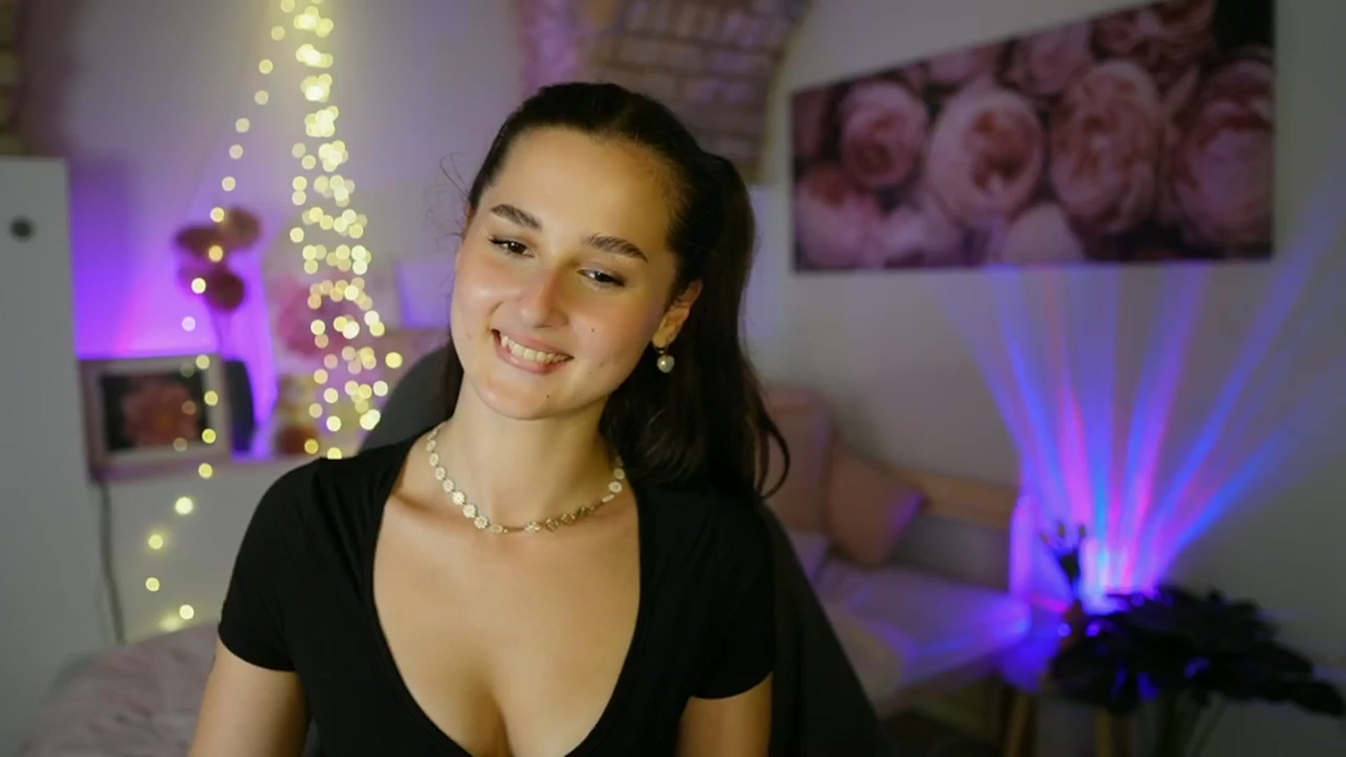 Gallery image thumbnail from Anita_Grey_'s myfreecams stream on, 07/23/2025, 21:50 image 7 of 20