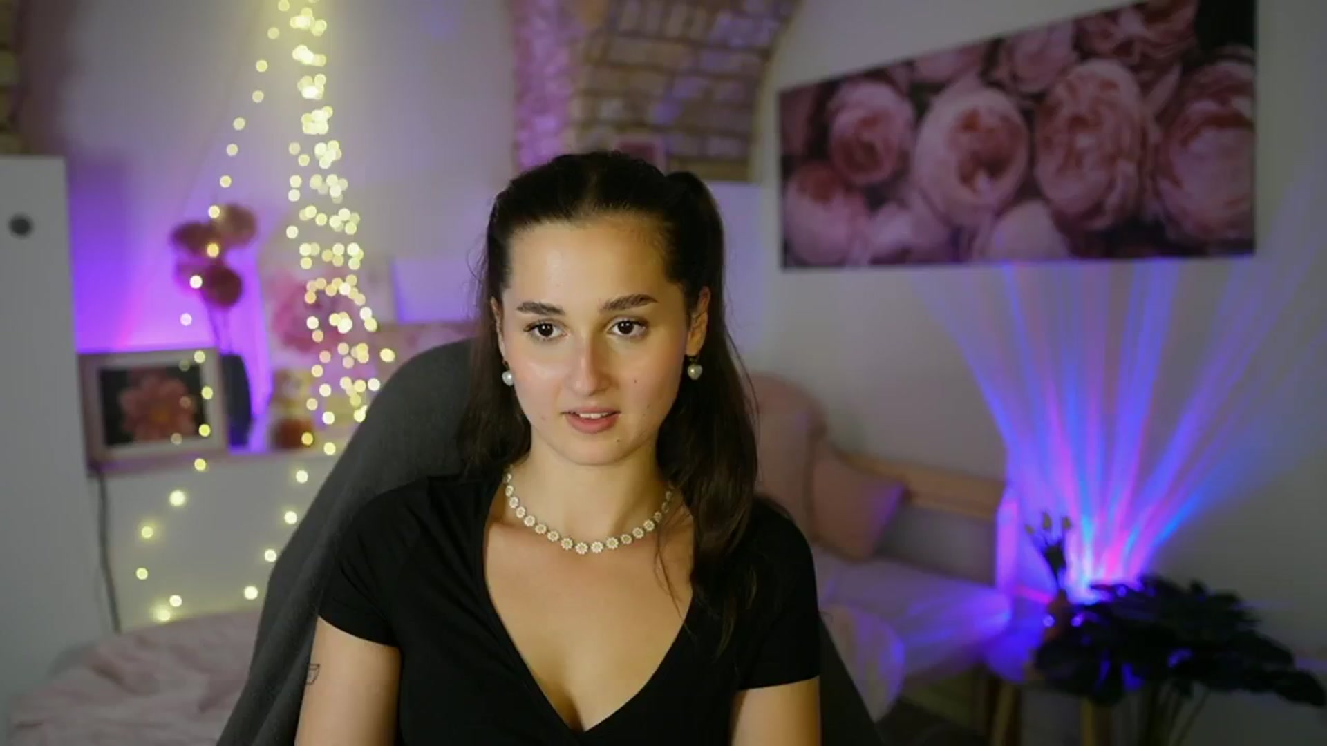 Gallery image thumbnail from Anita_Grey_'s myfreecams stream on, 07/23/2025, 23:23 image 16 of 20