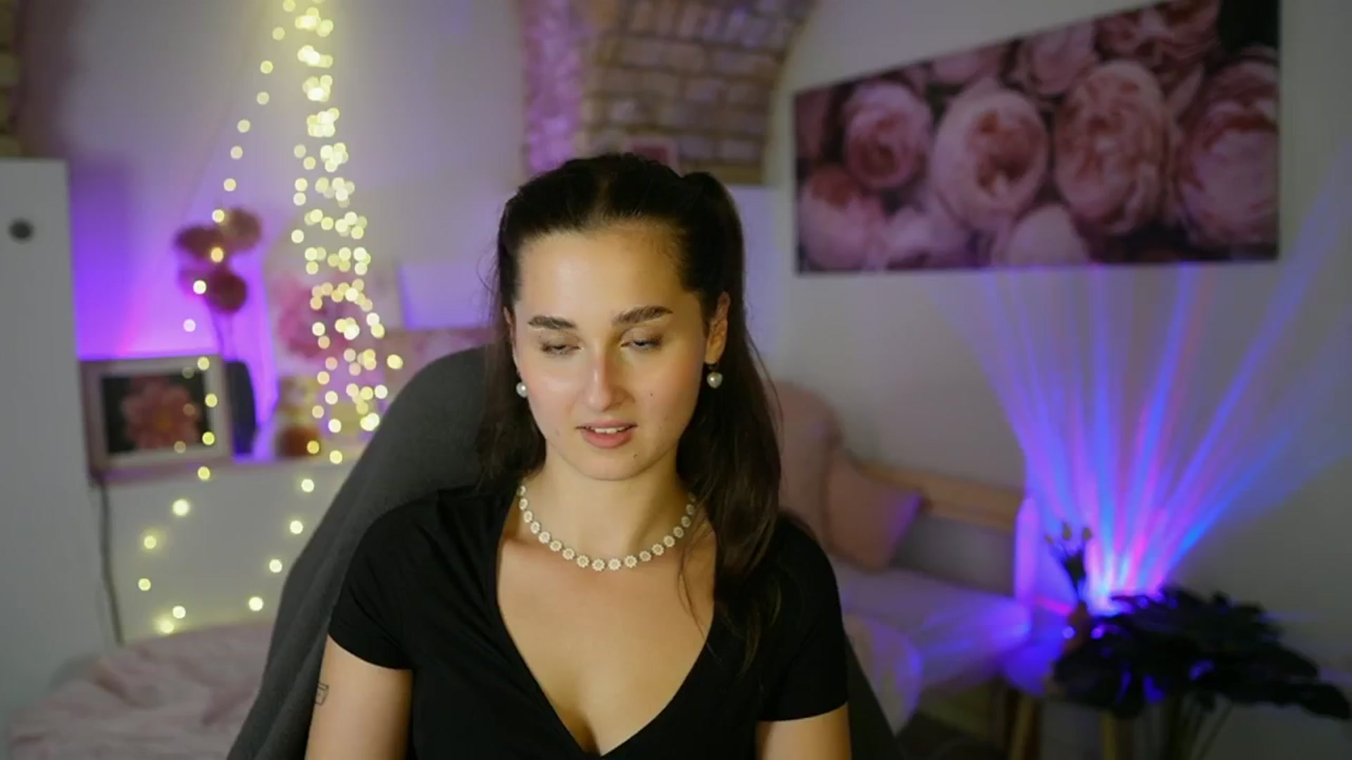 Gallery image thumbnail from Anita_Grey_'s myfreecams stream on, 07/23/2025, 23:23 image 19 of 20