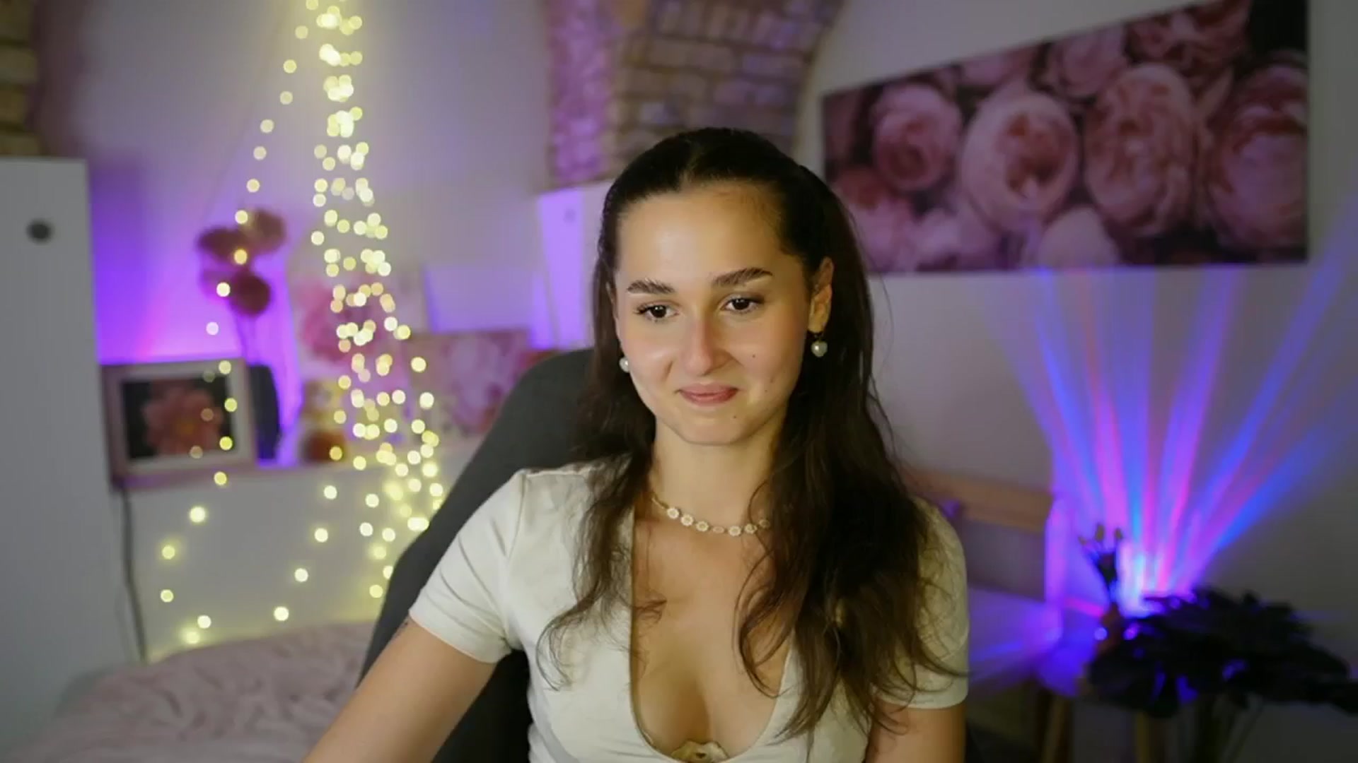 Gallery image thumbnail from Anita_Grey_'s myfreecams stream on, 07/24/2025, 19:25 image 17 of 20