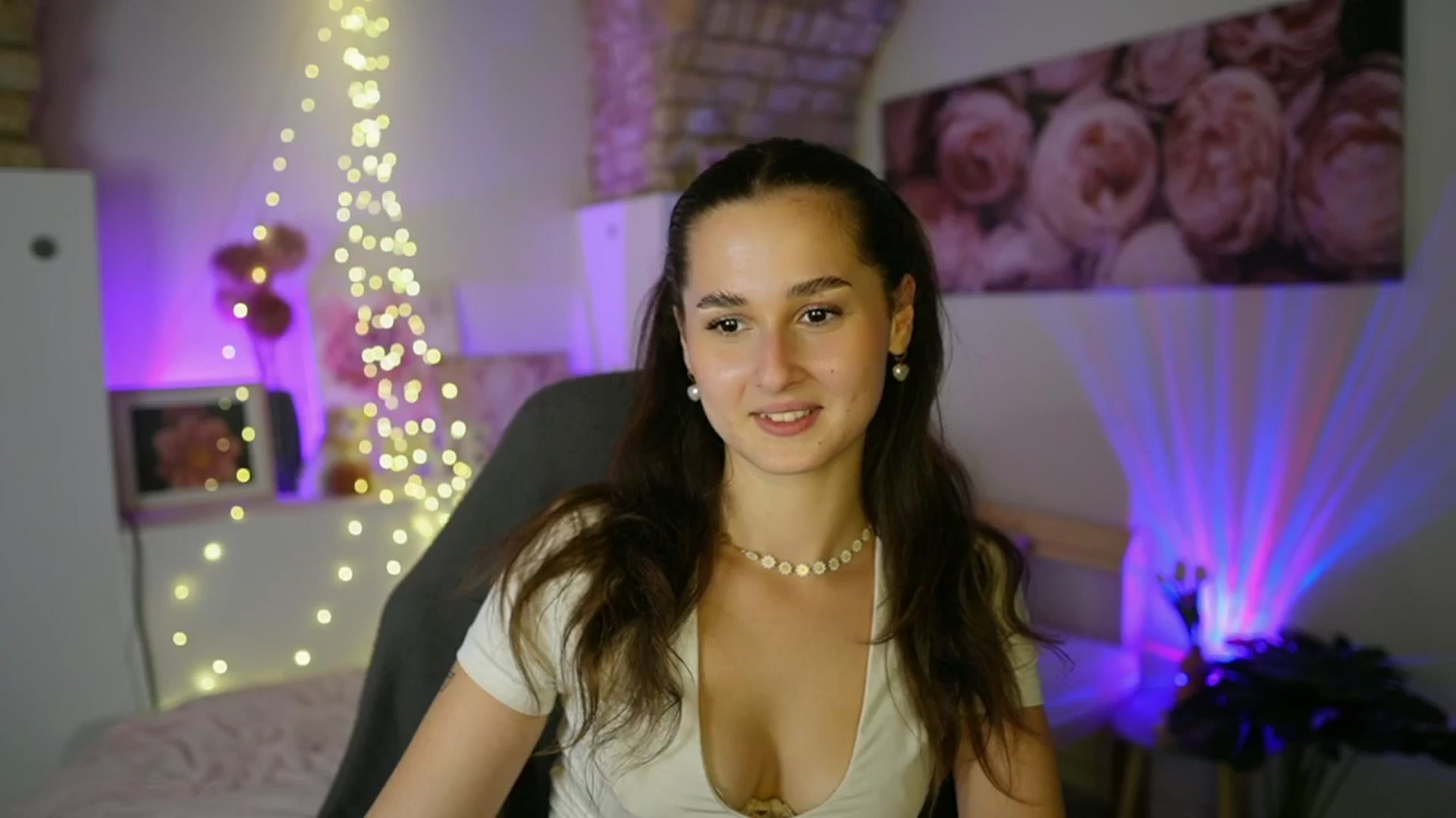 Gallery image thumbnail from Anita_Grey_'s myfreecams stream on, 07/24/2025, 19:25 image 13 of 20
