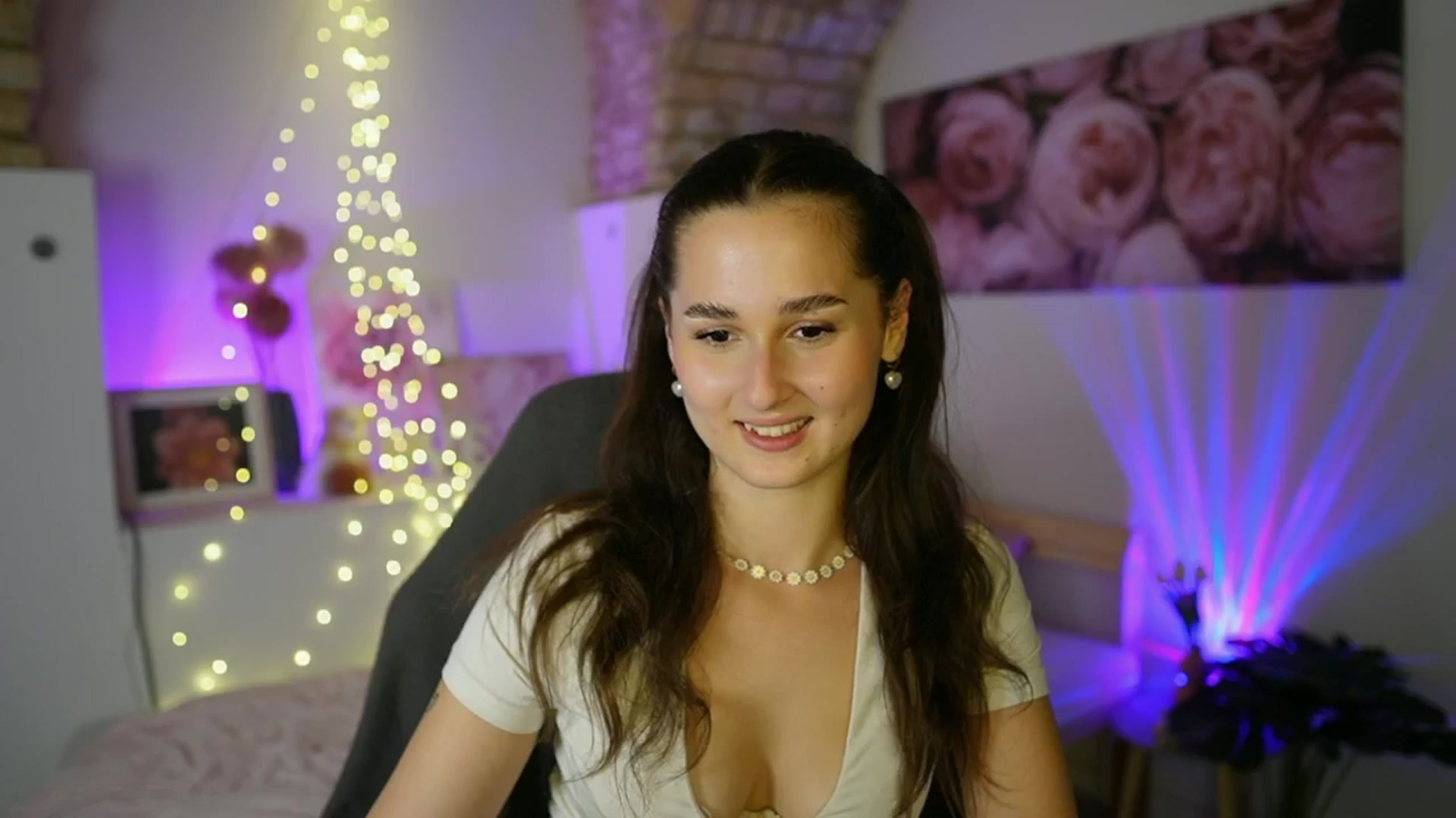 Gallery image thumbnail from Anita_Grey_'s myfreecams stream on, 07/24/2025, 19:25 image 14 of 20