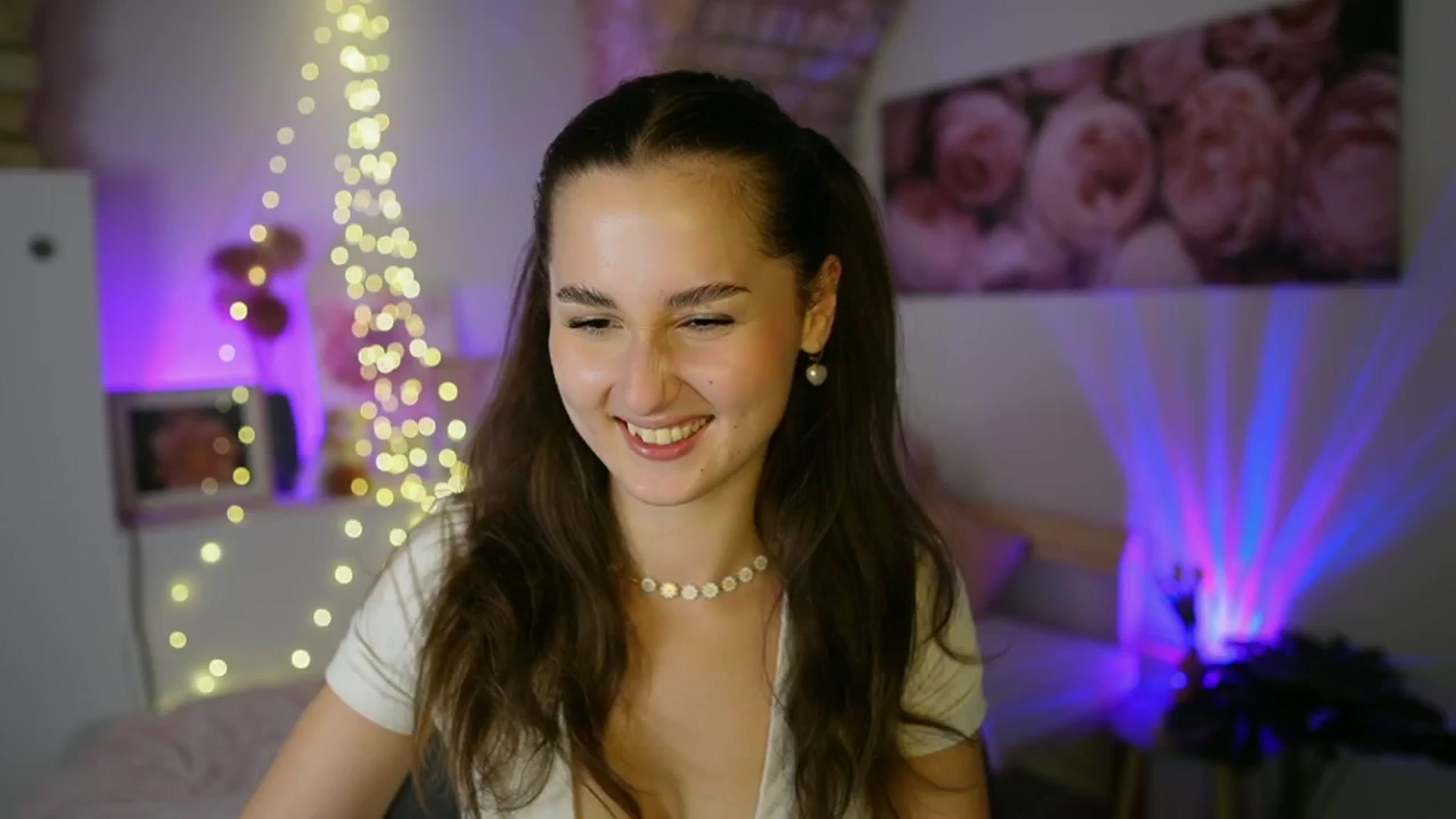 Gallery image thumbnail from Anita_Grey_'s myfreecams stream on, 07/24/2025, 19:25 image 9 of 20