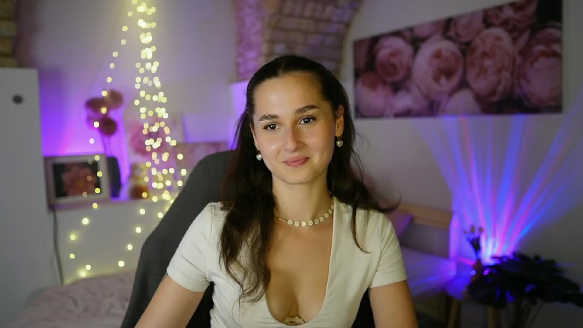 Gallery image thumbnail from Anita_Grey_'s myfreecams stream on, 07/24/2025, 19:25 image 12 of 20