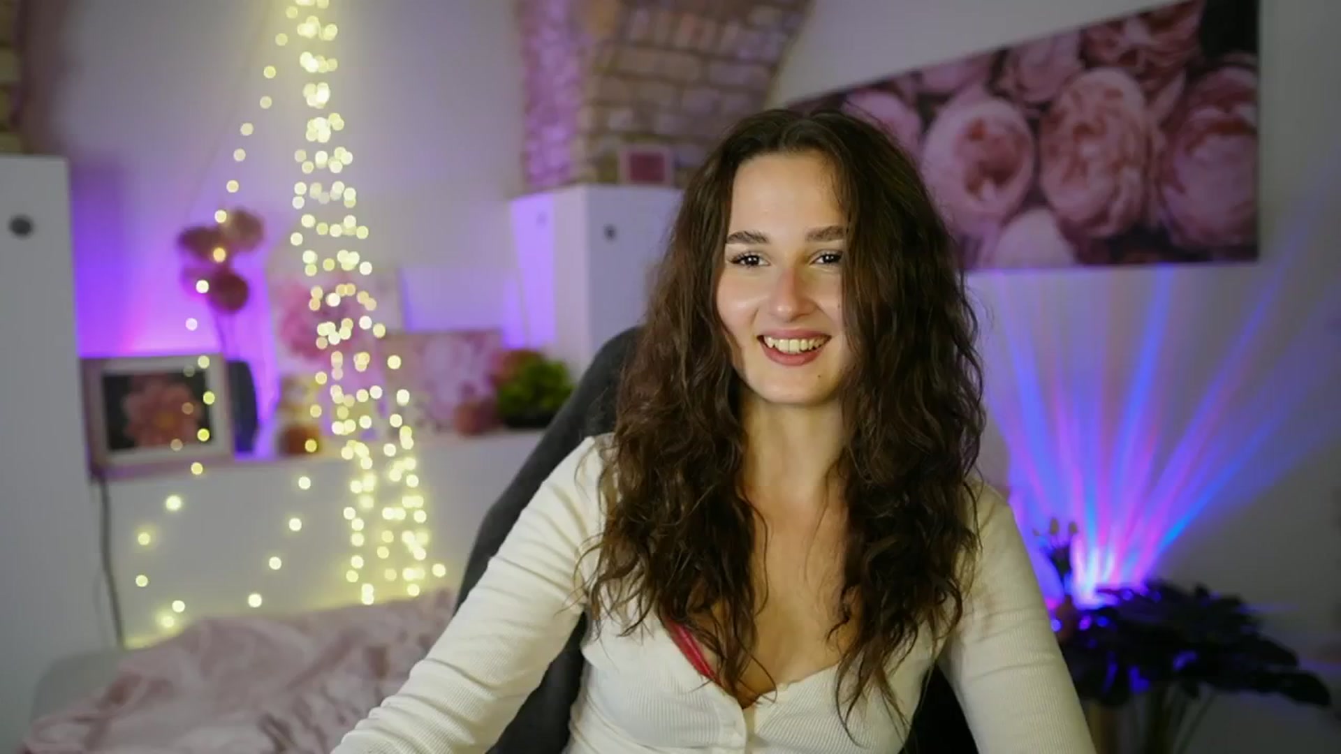 Gallery image thumbnail from Anita_Grey_'s myfreecams stream on, 07/25/2025, 18:59 image 13 of 20