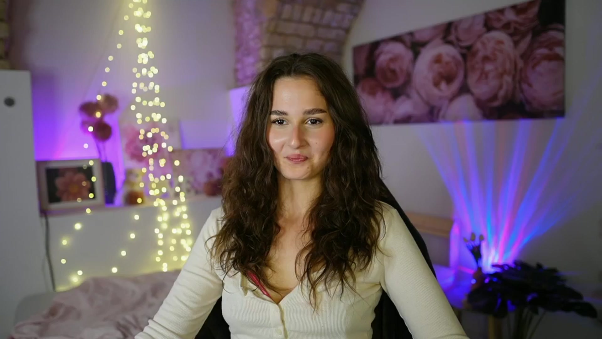 Gallery image thumbnail from Anita_Grey_'s myfreecams stream on, 07/25/2025, 20:31 image 6 of 20