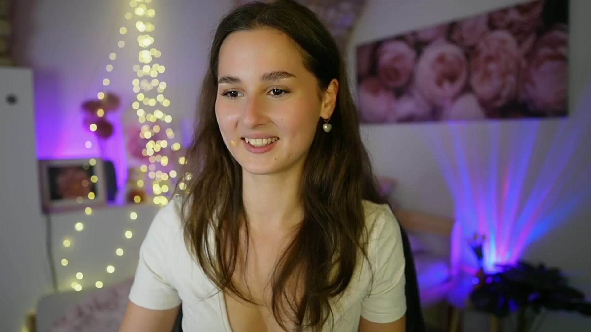 Gallery image thumbnail from Anita_Grey_'s myfreecams stream on, 07/27/2025, 19:18 image 4 of 20