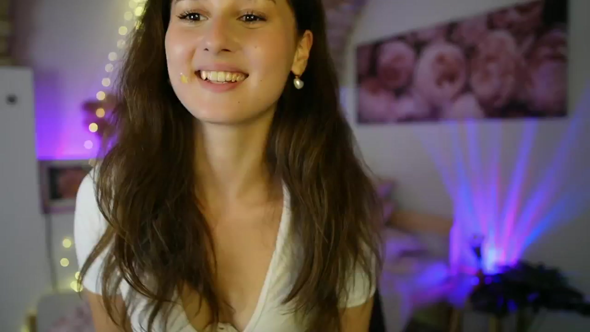 Gallery image thumbnail from Anita_Grey_'s myfreecams stream on, 07/27/2025, 19:18 image 17 of 20