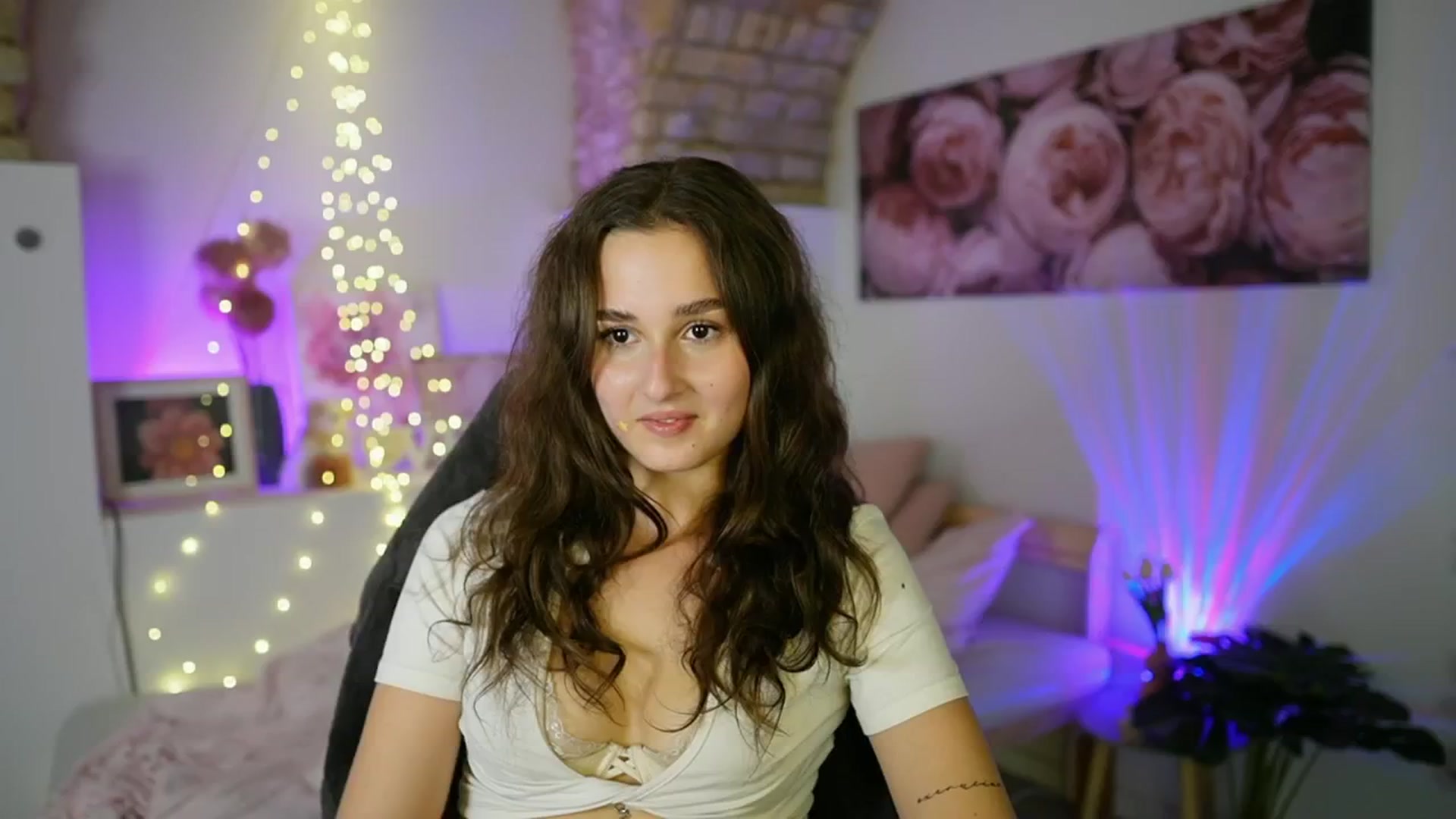 Gallery image thumbnail from Anita_Grey_'s myfreecams stream on, 07/27/2025, 22:59 image 2 of 20