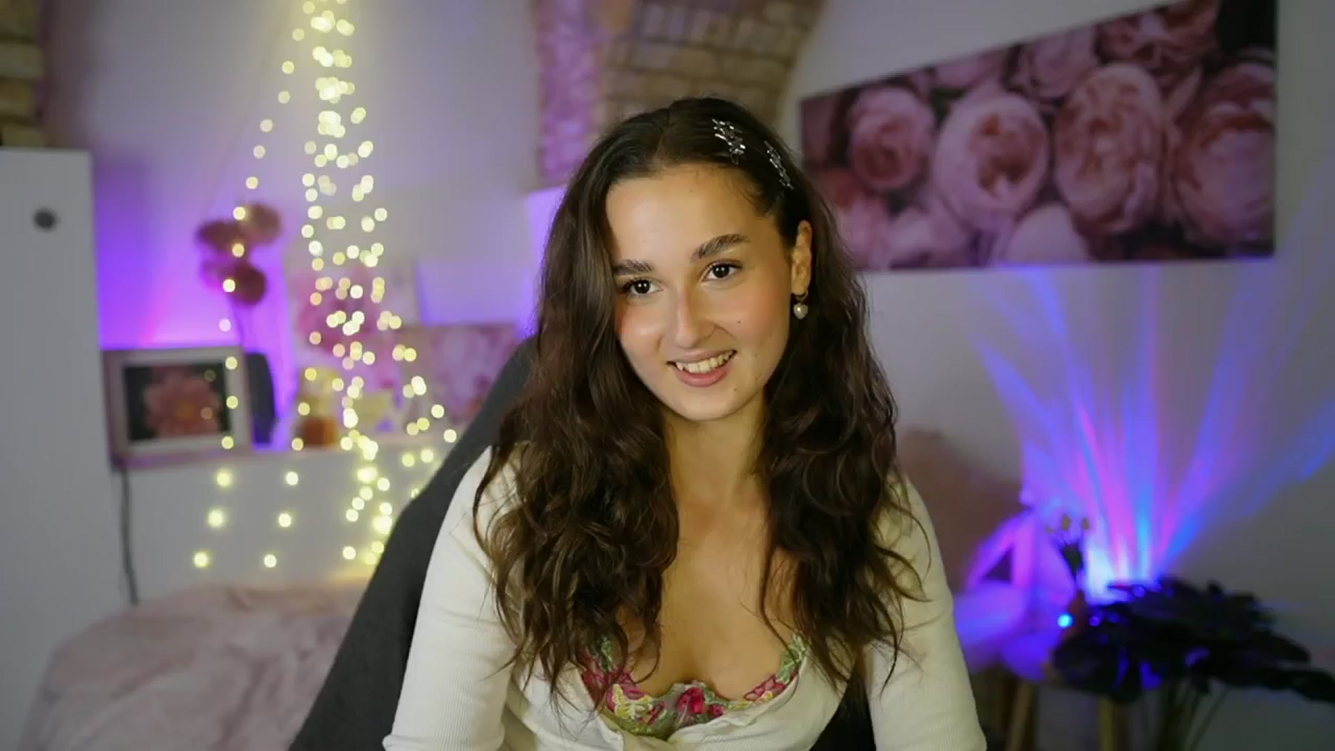 Gallery image thumbnail from Anita_Grey_'s myfreecams stream on, 07/28/2025, 19:43 image 2 of 20