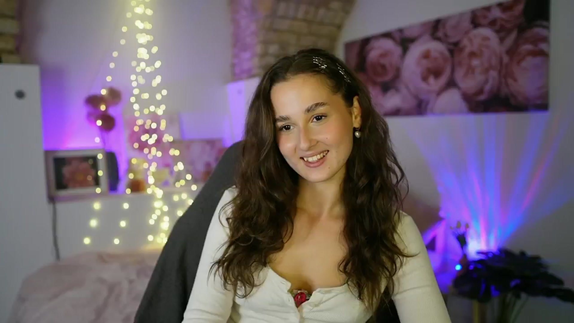 Gallery image thumbnail from Anita_Grey_'s myfreecams stream on, 07/28/2025, 20:12 image 12 of 20