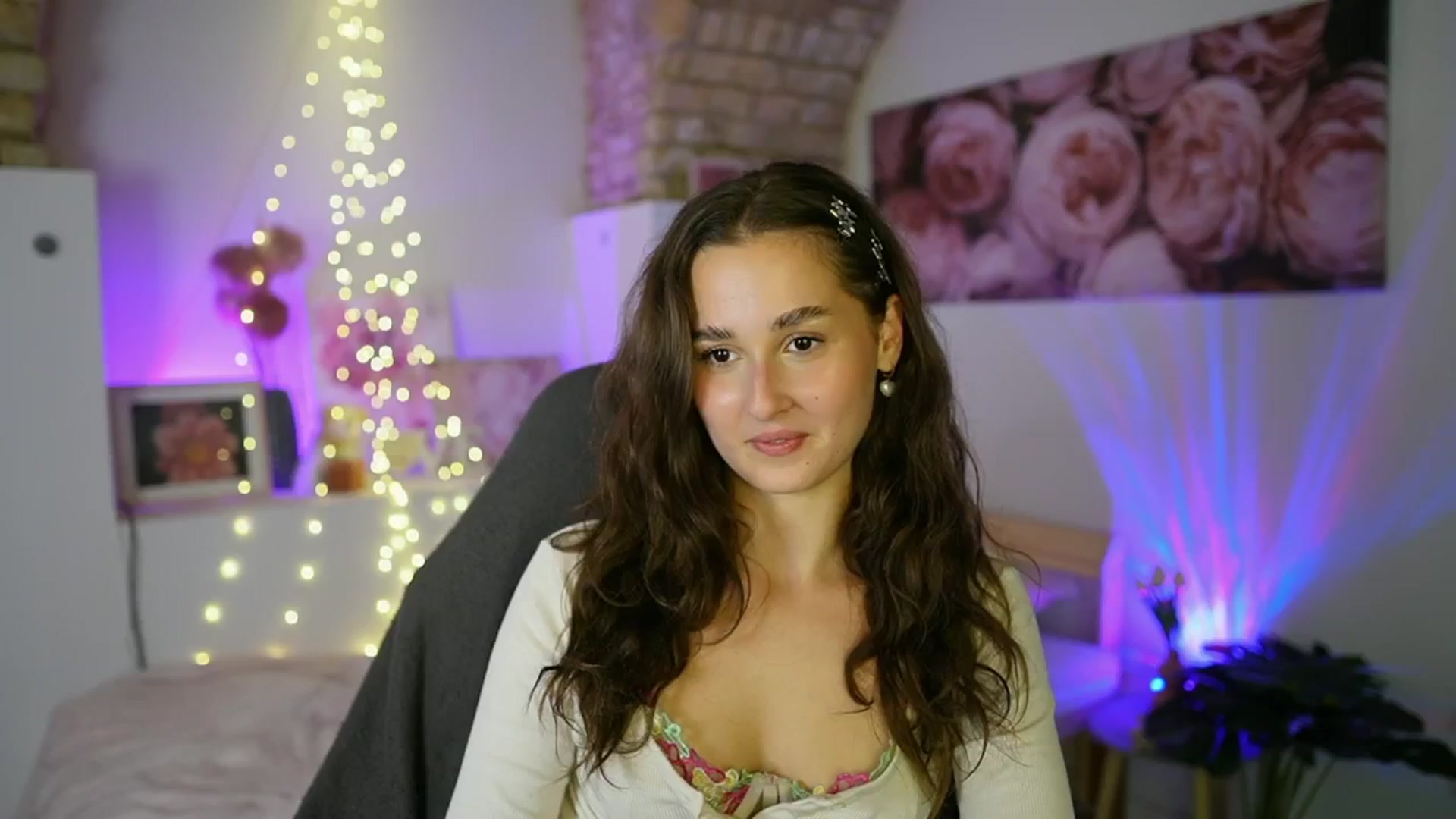Gallery image thumbnail from Anita_Grey_'s myfreecams stream on, 07/28/2025, 22:36 image 16 of 20