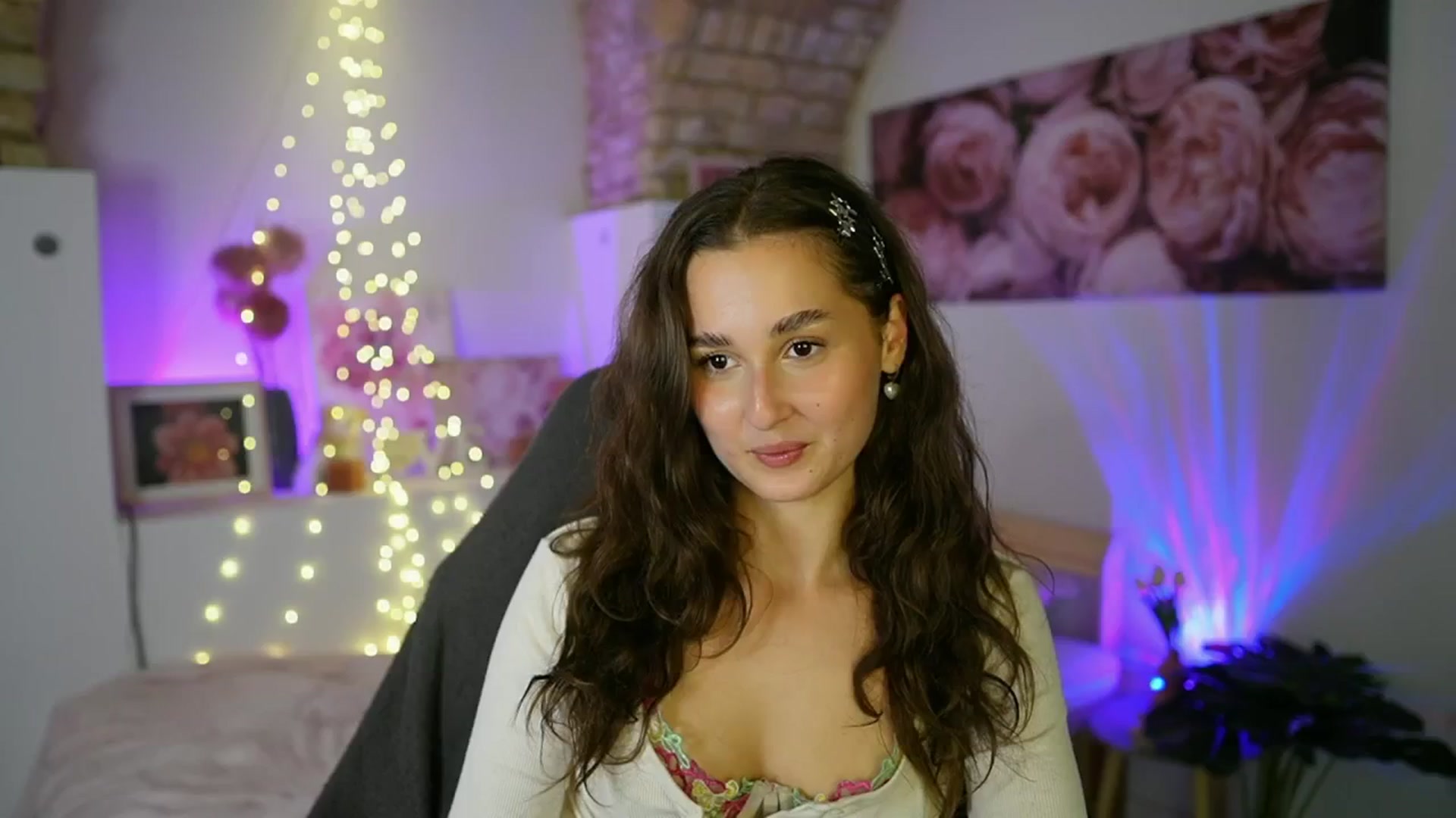 Gallery image thumbnail from Anita_Grey_'s myfreecams stream on, 07/28/2025, 22:36 image 15 of 20