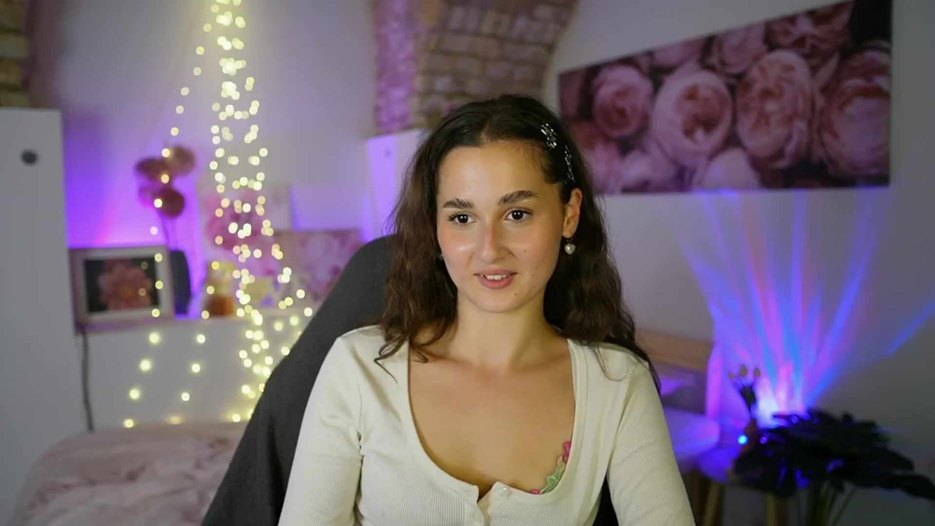 Gallery image thumbnail from Anita_Grey_'s myfreecams stream on, 07/28/2025, 23:44 image 2 of 20