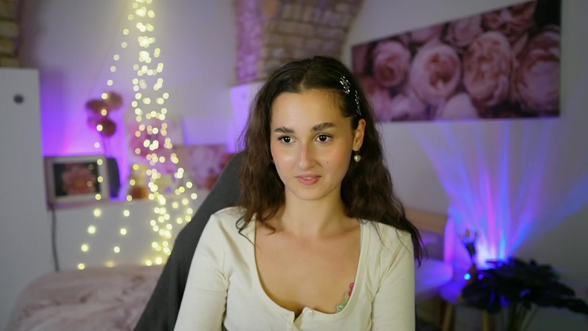 Gallery image thumbnail from Anita_Grey_'s myfreecams stream on, 07/28/2025, 23:44 image 4 of 20