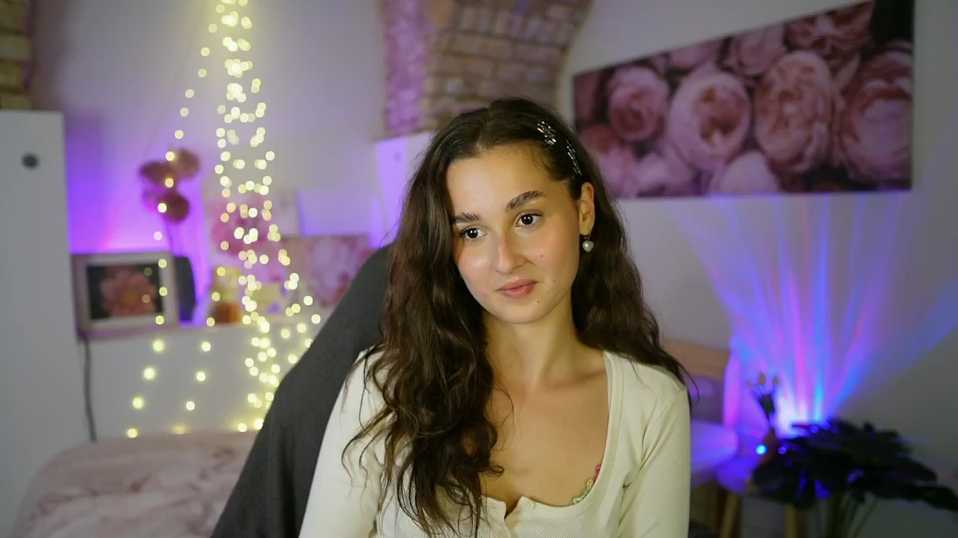 Gallery image thumbnail from Anita_Grey_'s myfreecams stream on, 07/28/2025, 23:44 image 6 of 20