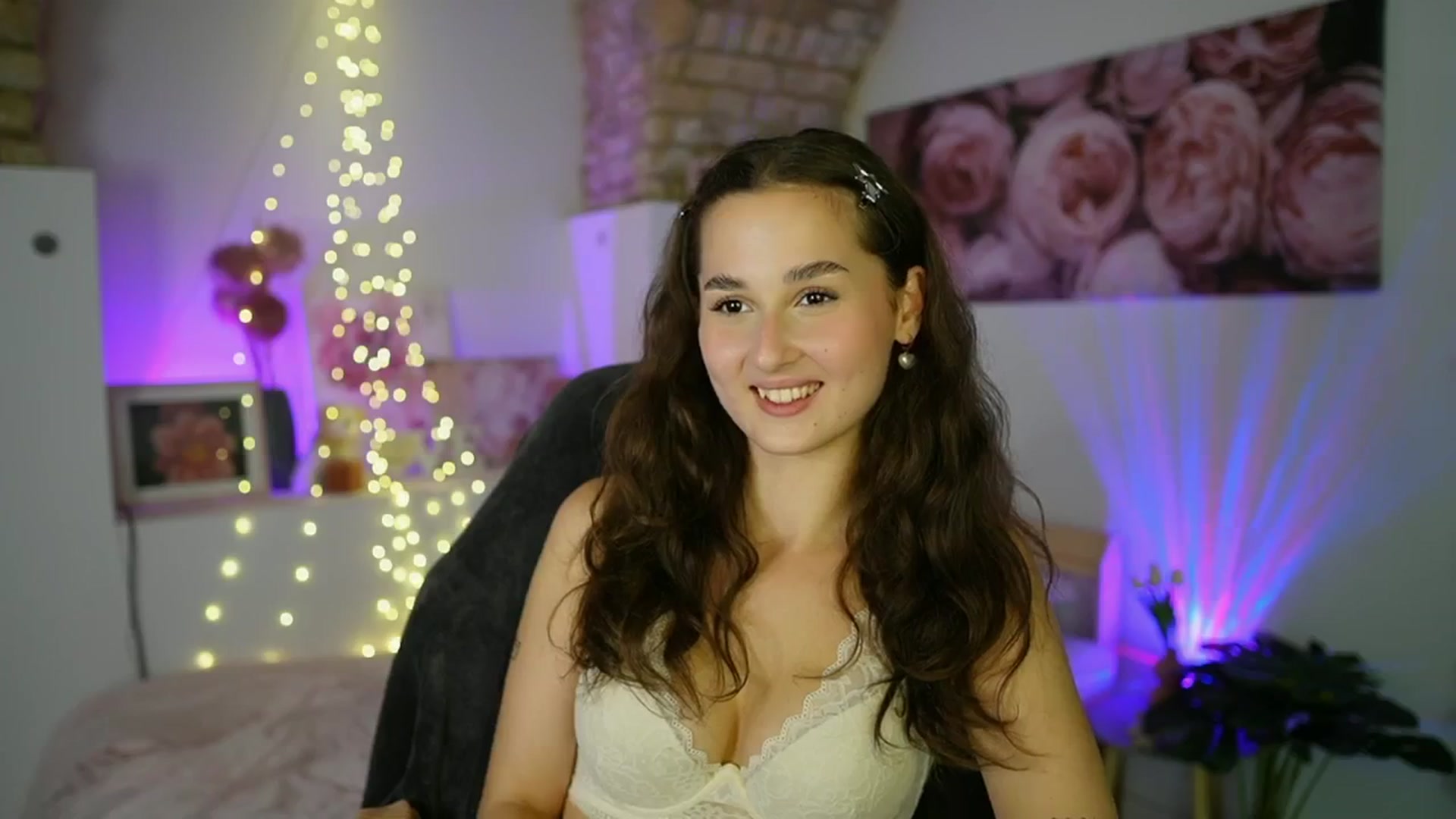 Gallery image thumbnail from Anita_Grey_'s myfreecams stream on, 07/29/2025, 20:41 image 7 of 20