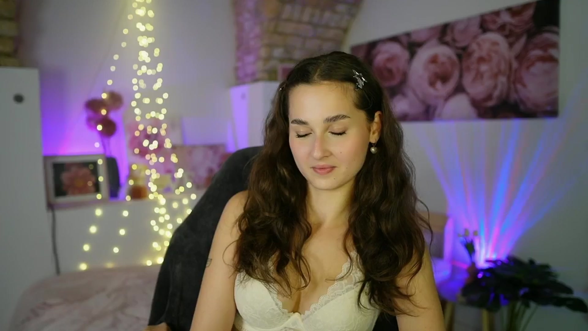 Gallery image thumbnail from Anita_Grey_'s myfreecams stream on, 07/29/2025, 20:41 image 6 of 20