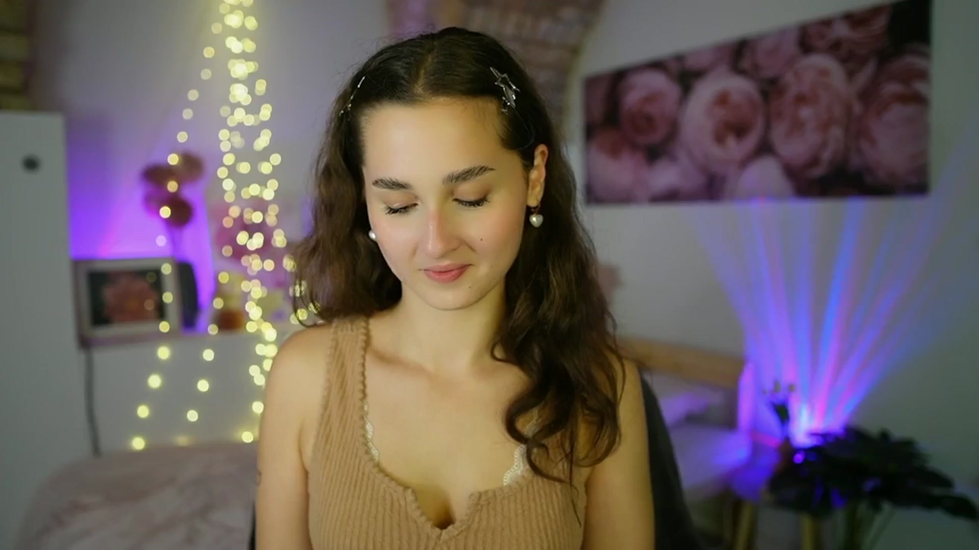 Gallery image thumbnail from Anita_Grey_'s myfreecams stream on, 07/29/2025, 20:41 image 9 of 20
