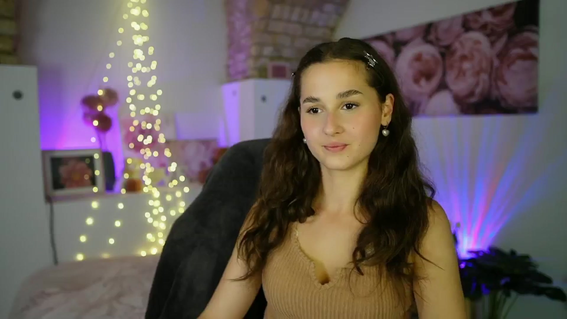 Gallery image thumbnail from Anita_Grey_'s myfreecams stream on, 07/29/2025, 20:41 image 12 of 20