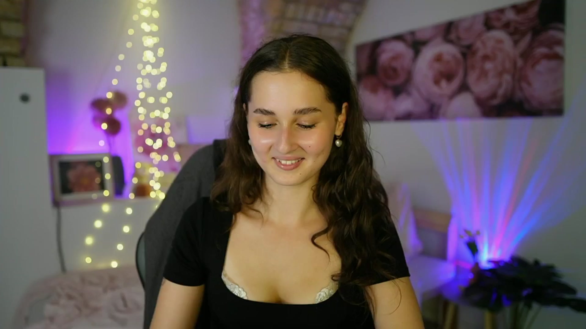Gallery image thumbnail from Anita_Grey_'s myfreecams stream on, 07/30/2025, 19:38 image 14 of 20