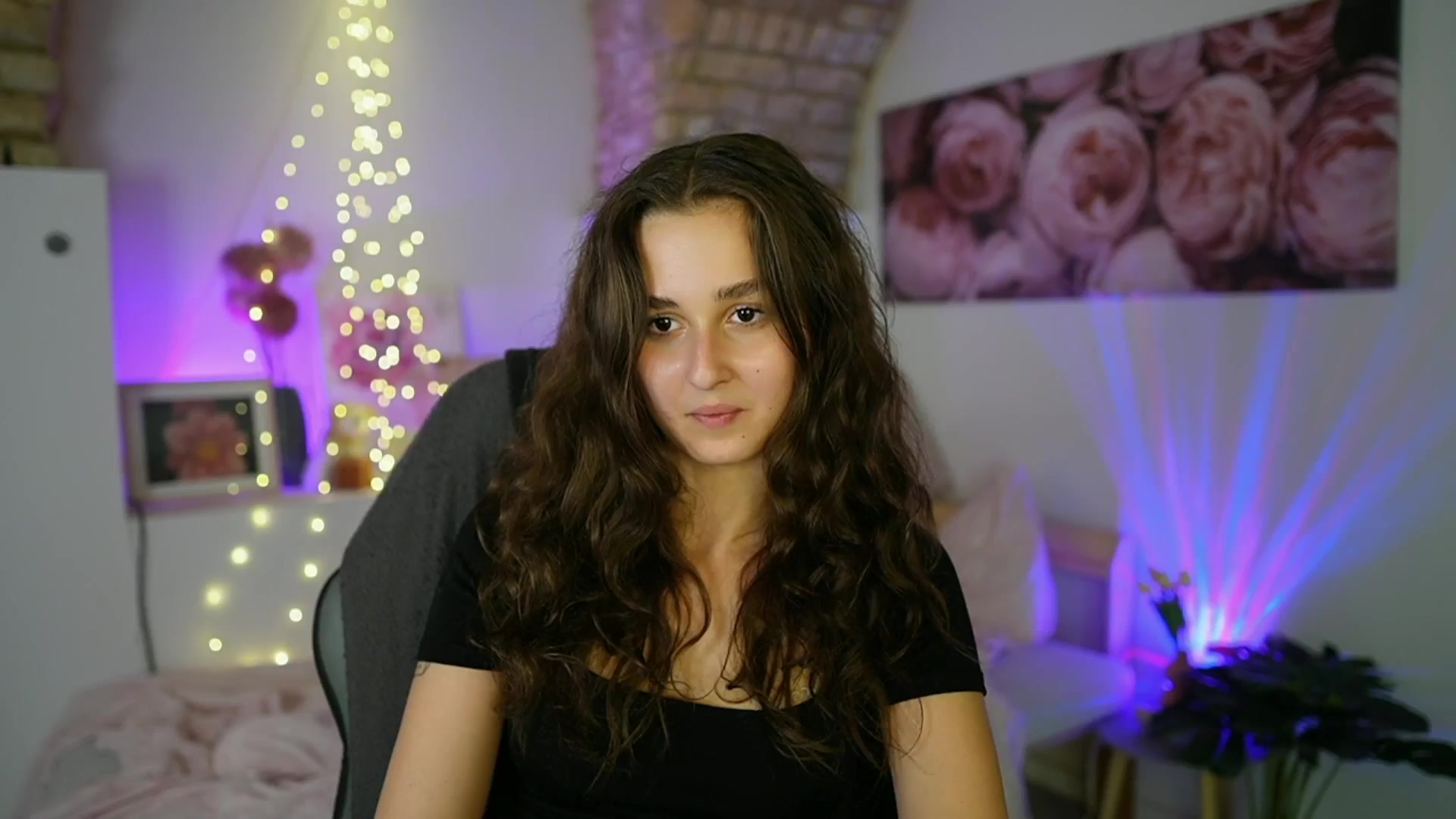 Gallery image thumbnail from Anita_Grey_'s myfreecams stream on, 07/30/2025, 21:25 image 18 of 20