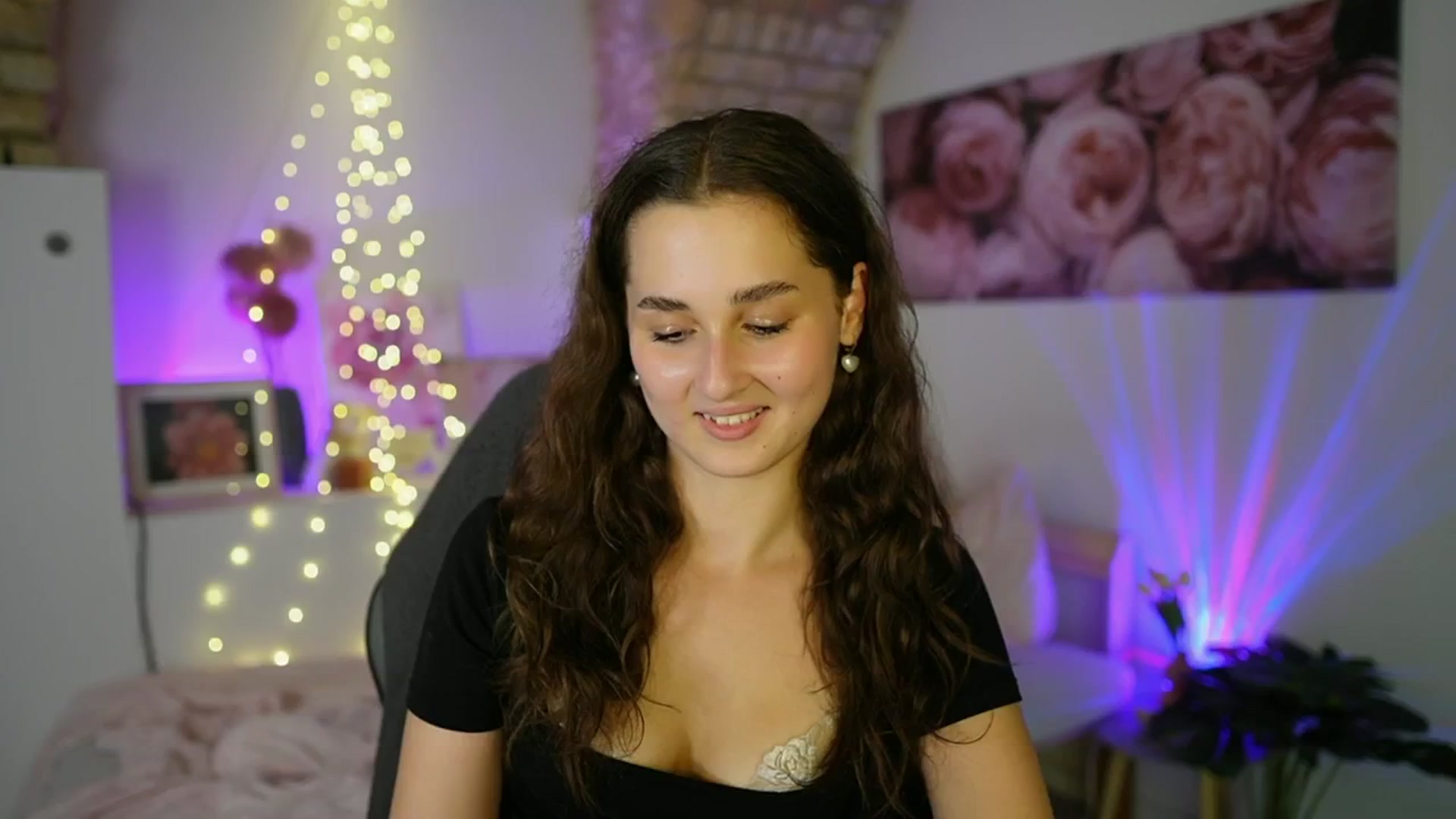 Gallery image thumbnail from Anita_Grey_'s myfreecams stream on, 07/30/2025, 21:25 image 4 of 20