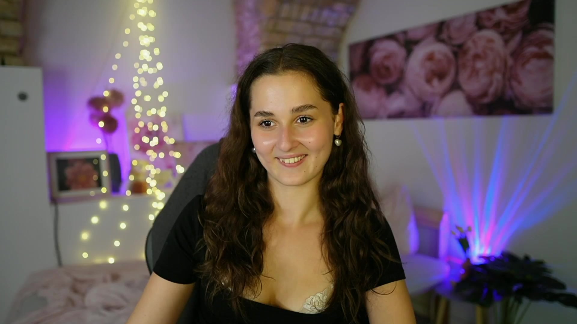 Gallery image thumbnail from Anita_Grey_'s myfreecams stream on, 07/30/2025, 21:25 image 6 of 20