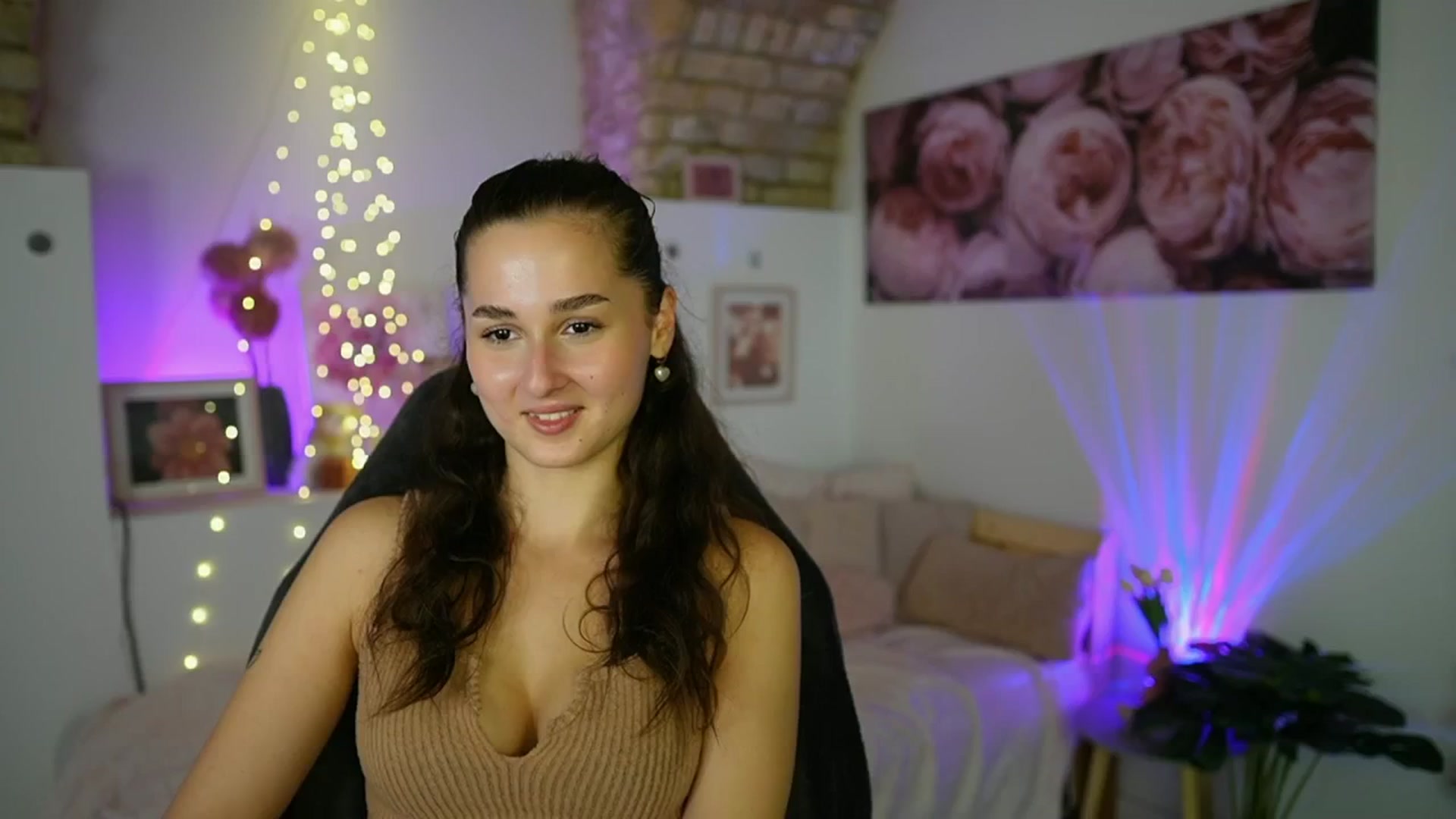 Gallery image thumbnail from Anita_Grey_'s myfreecams stream on, 07/31/2025, 19:33 image 3 of 20
