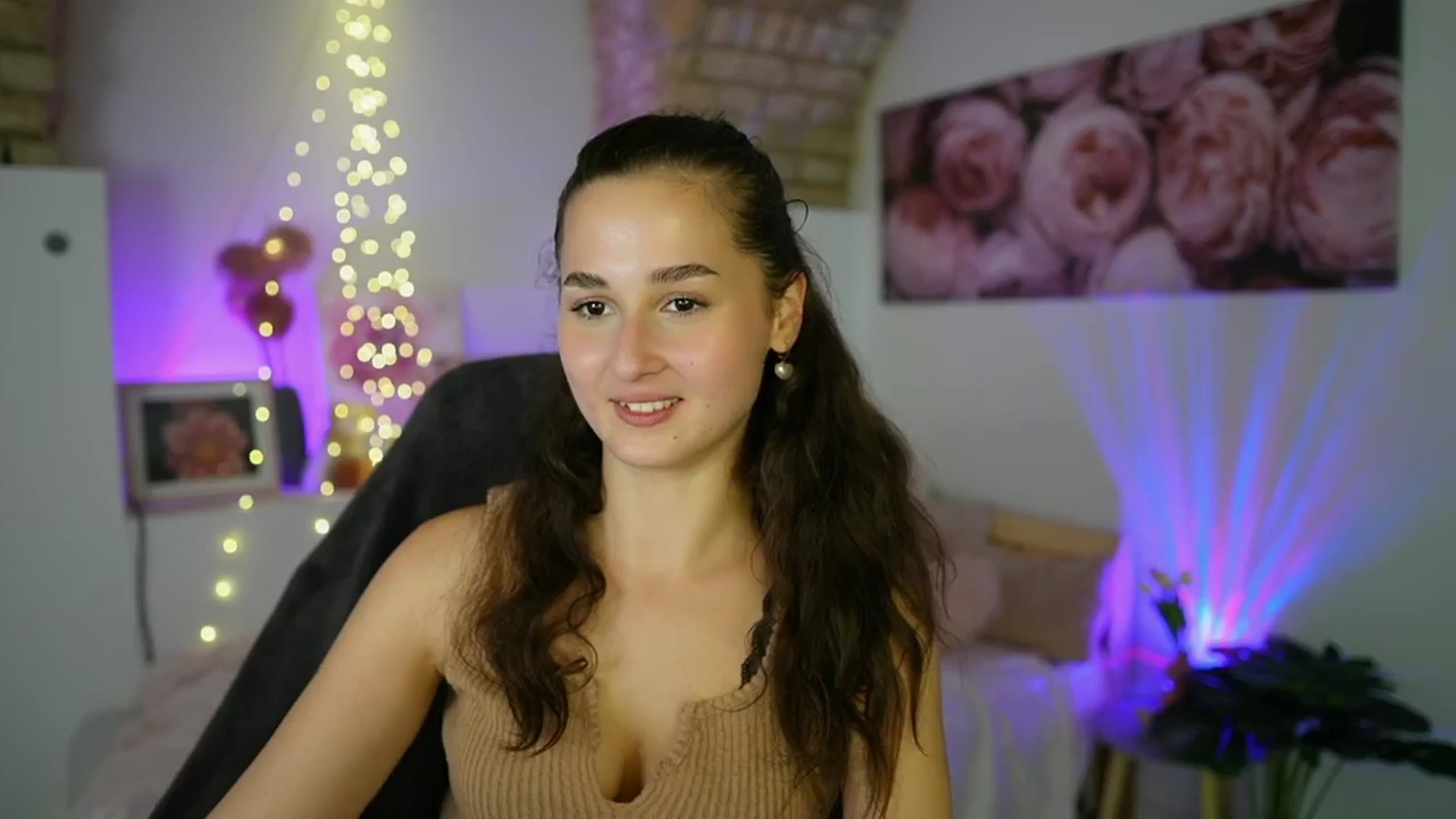 Gallery image thumbnail from Anita_Grey_'s myfreecams stream on, 07/31/2025, 20:36 image 17 of 20