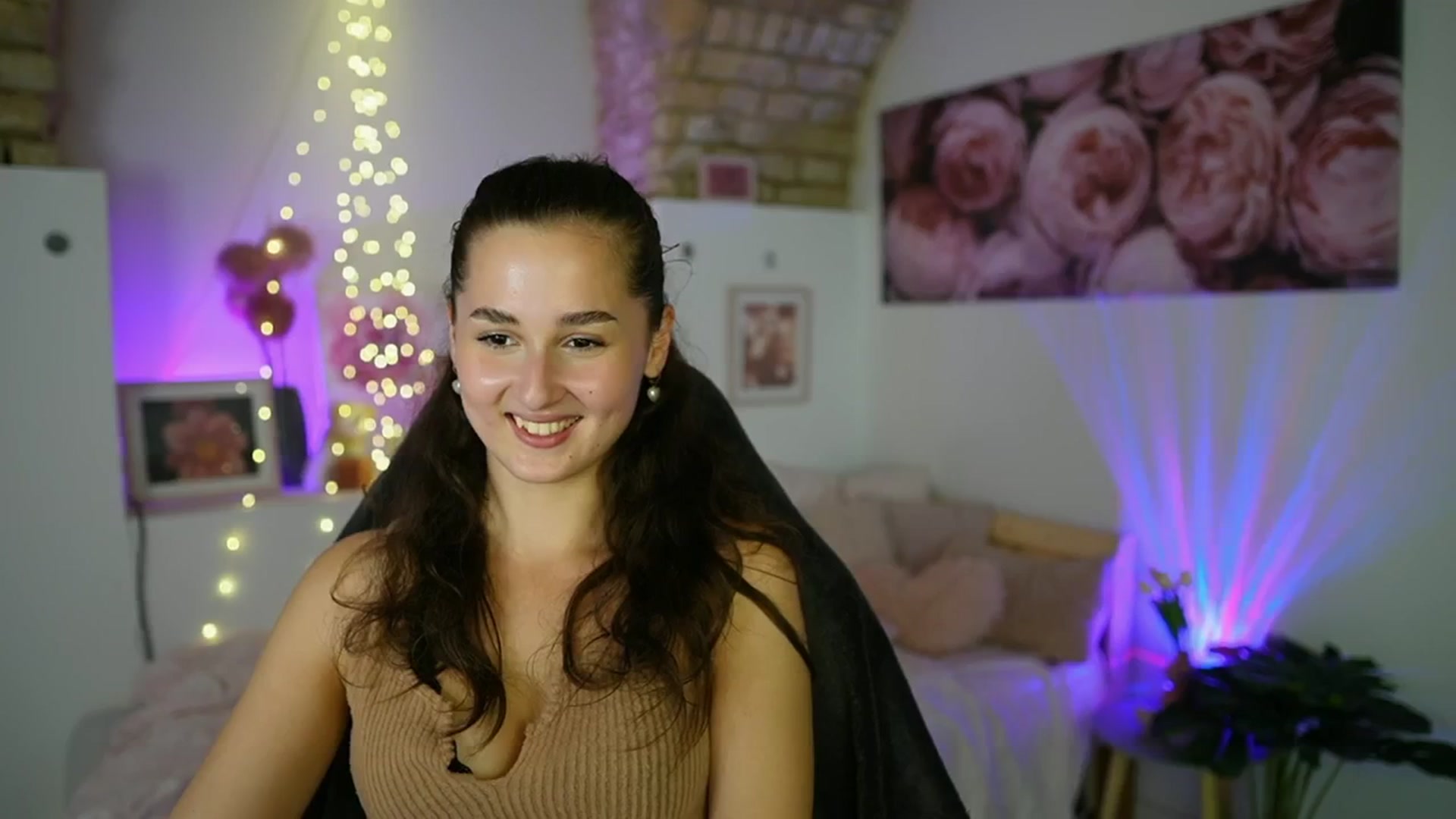 Gallery image thumbnail from Anita_Grey_'s myfreecams stream on, 07/31/2025, 21:12 image 19 of 20